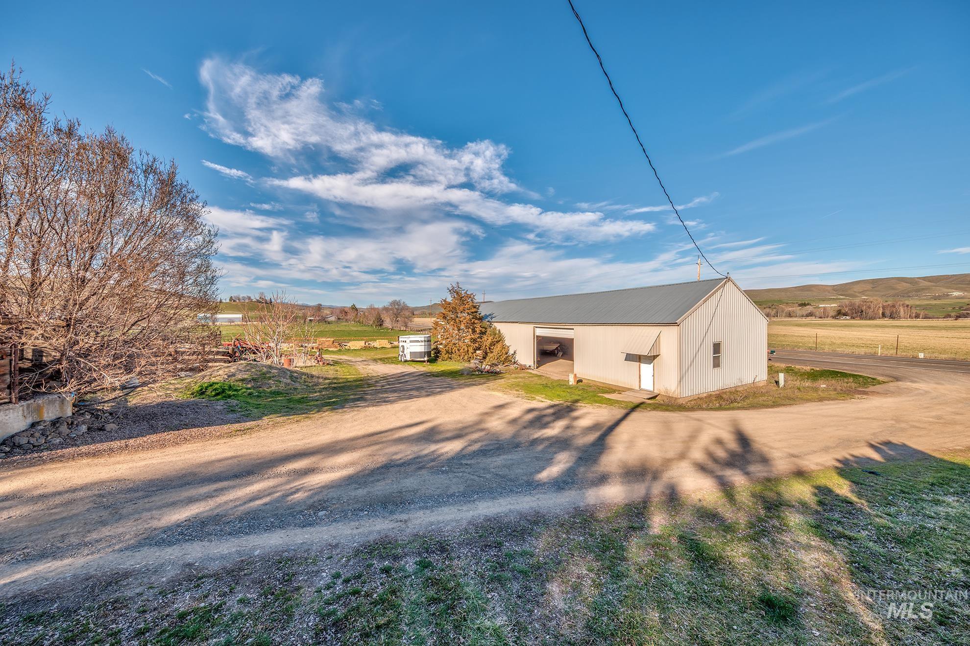 1365 Hwy 95 Property Photo 23