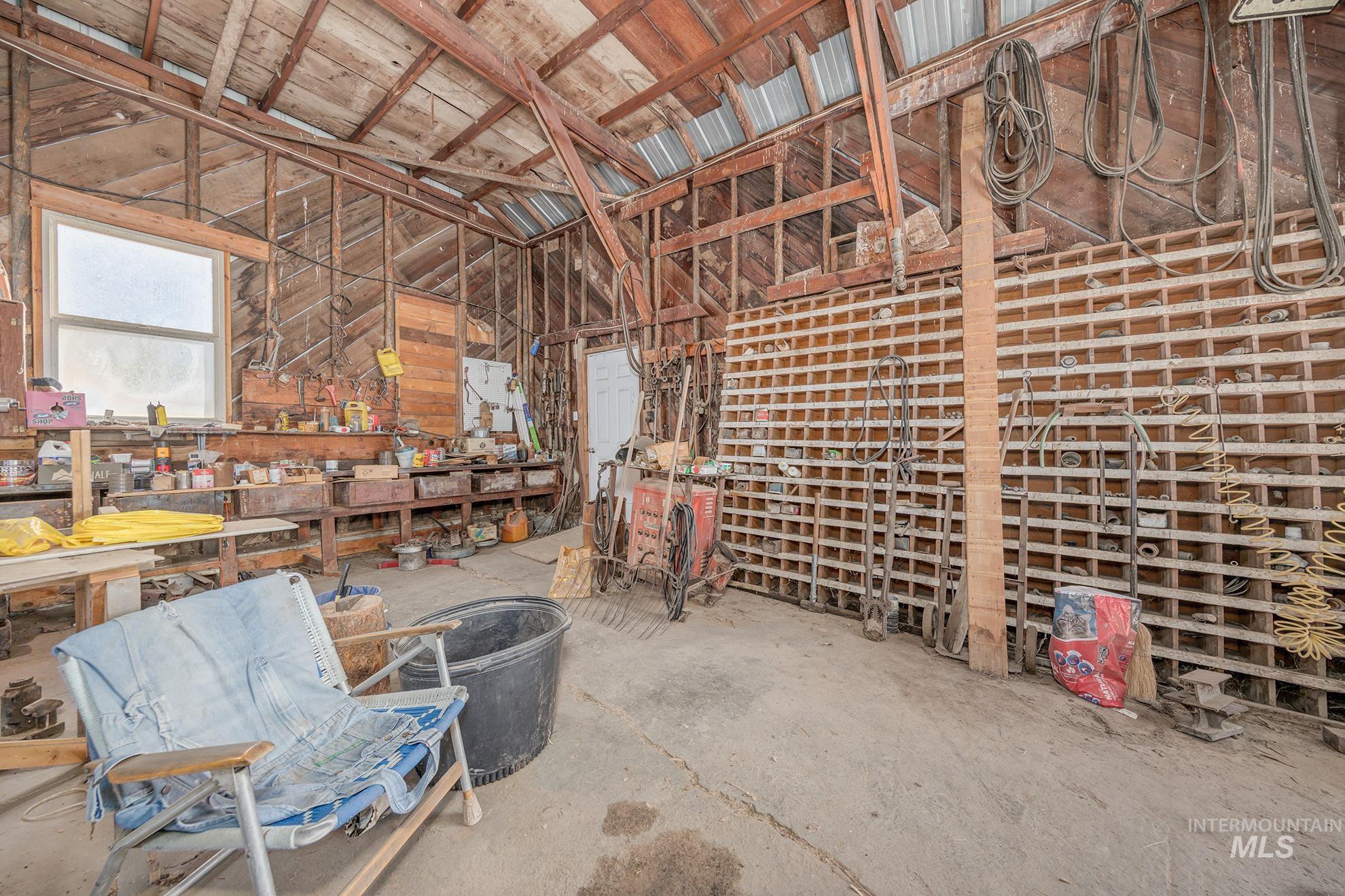 1365 Hwy 95 Property Photo 24