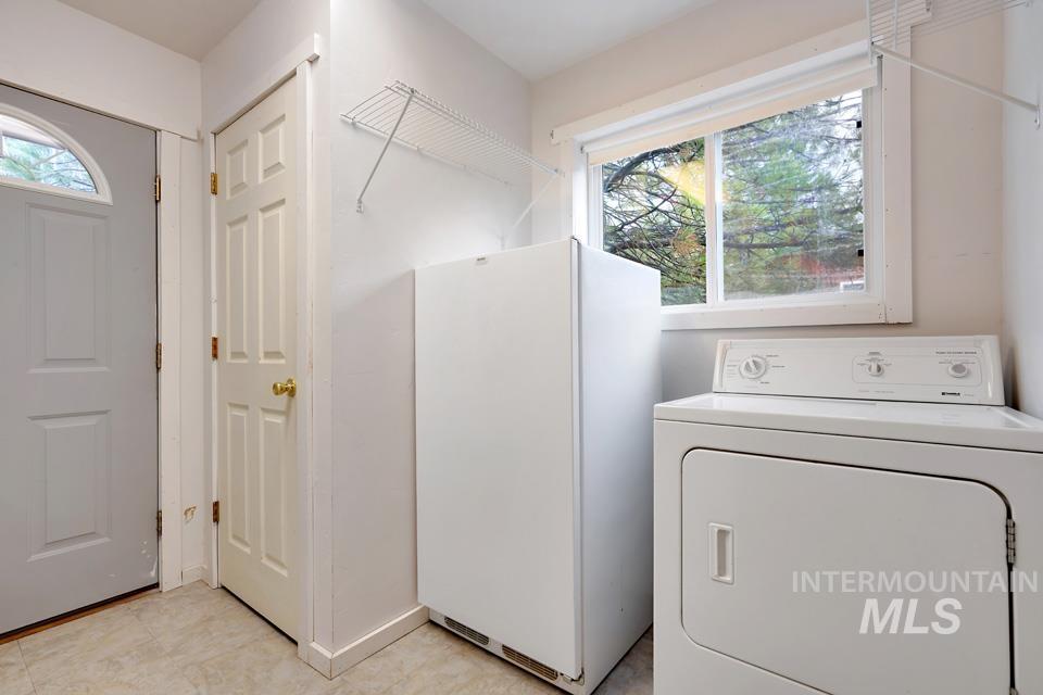 15 Sellman Dr Property Photo 10
