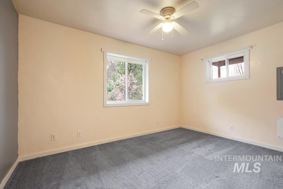 15 Sellman Dr Property Photo 13