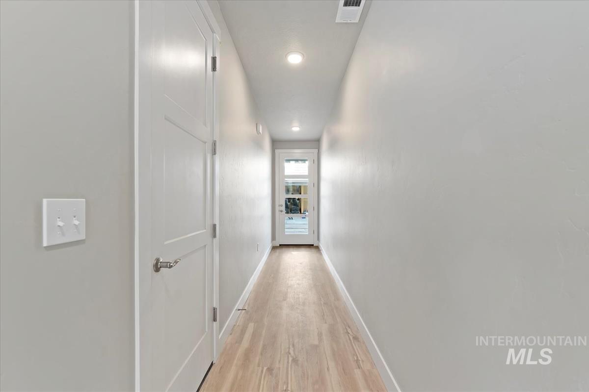 2793 W Palouse St Property Photo 2