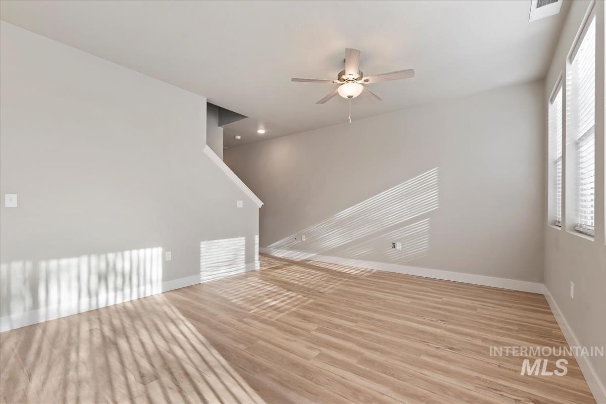 2793 W Palouse St Property Photo 5