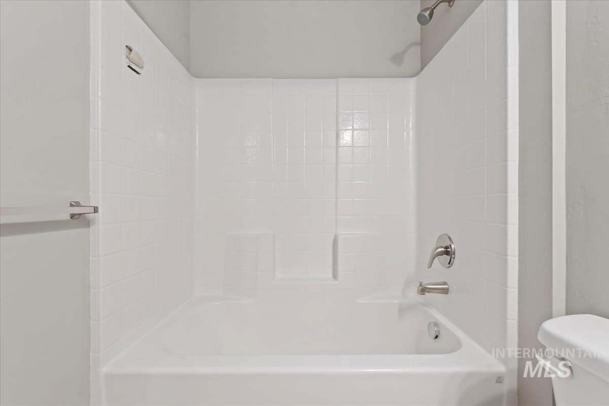 2793 W Palouse St Property Photo 18