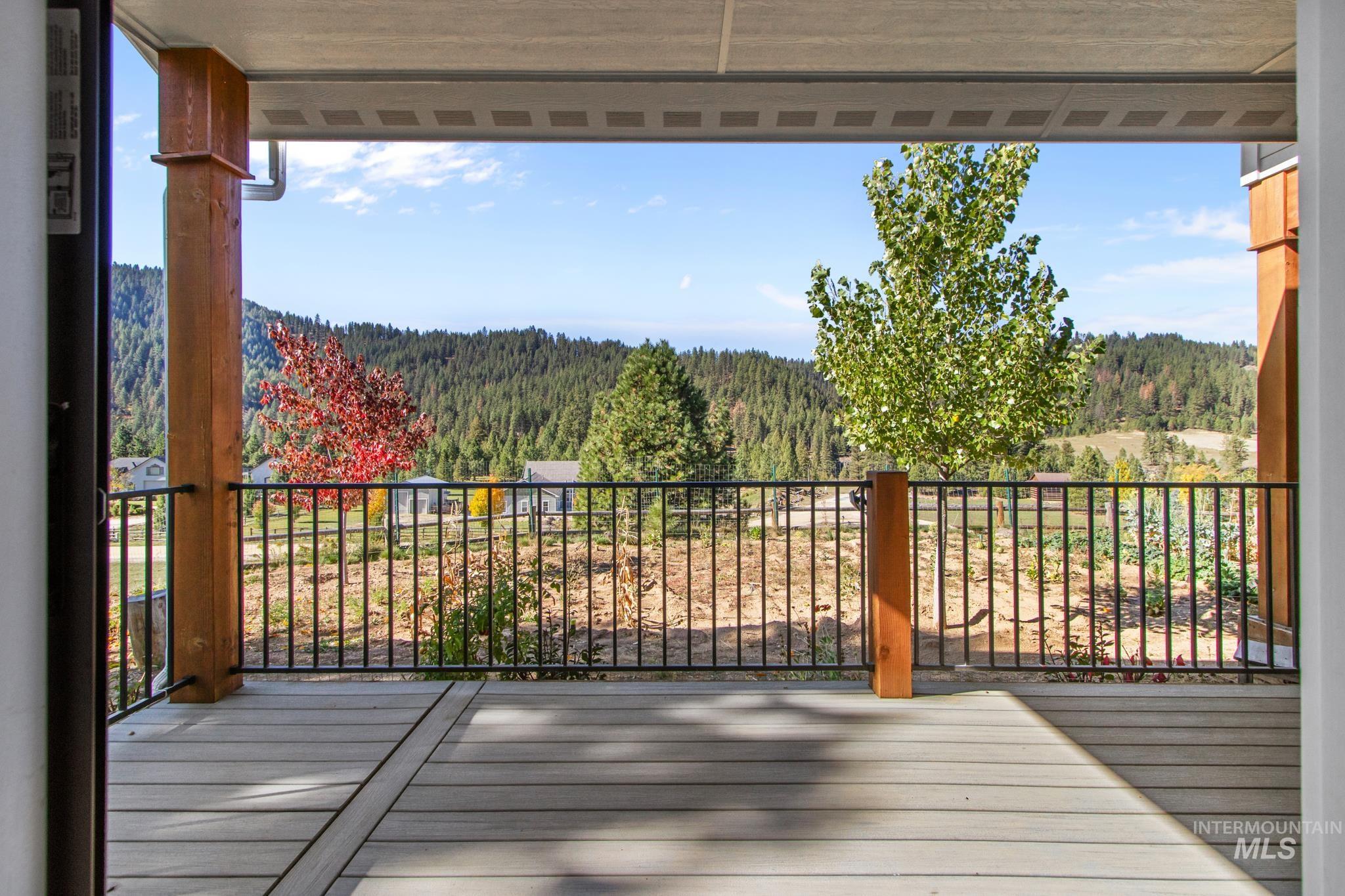 111 Swan Lane Property Photo 30