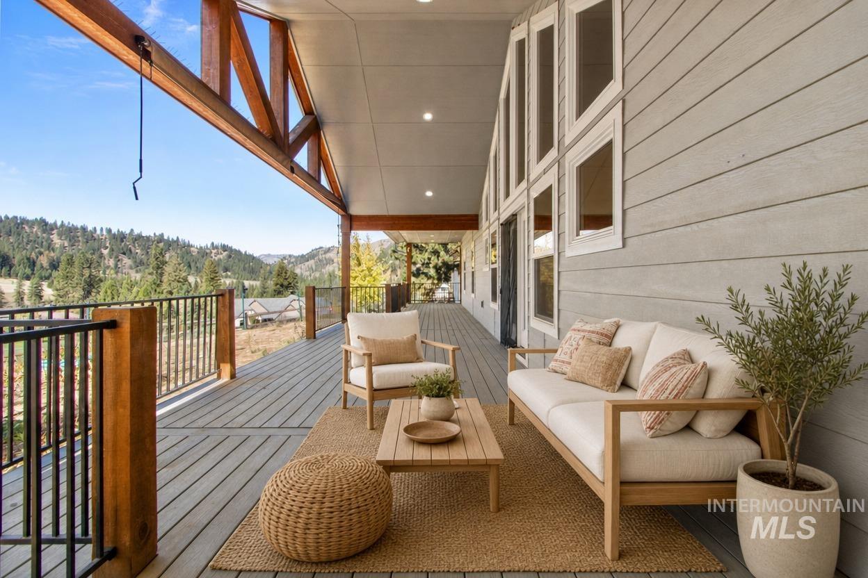 111 Swan Lane Property Photo 31