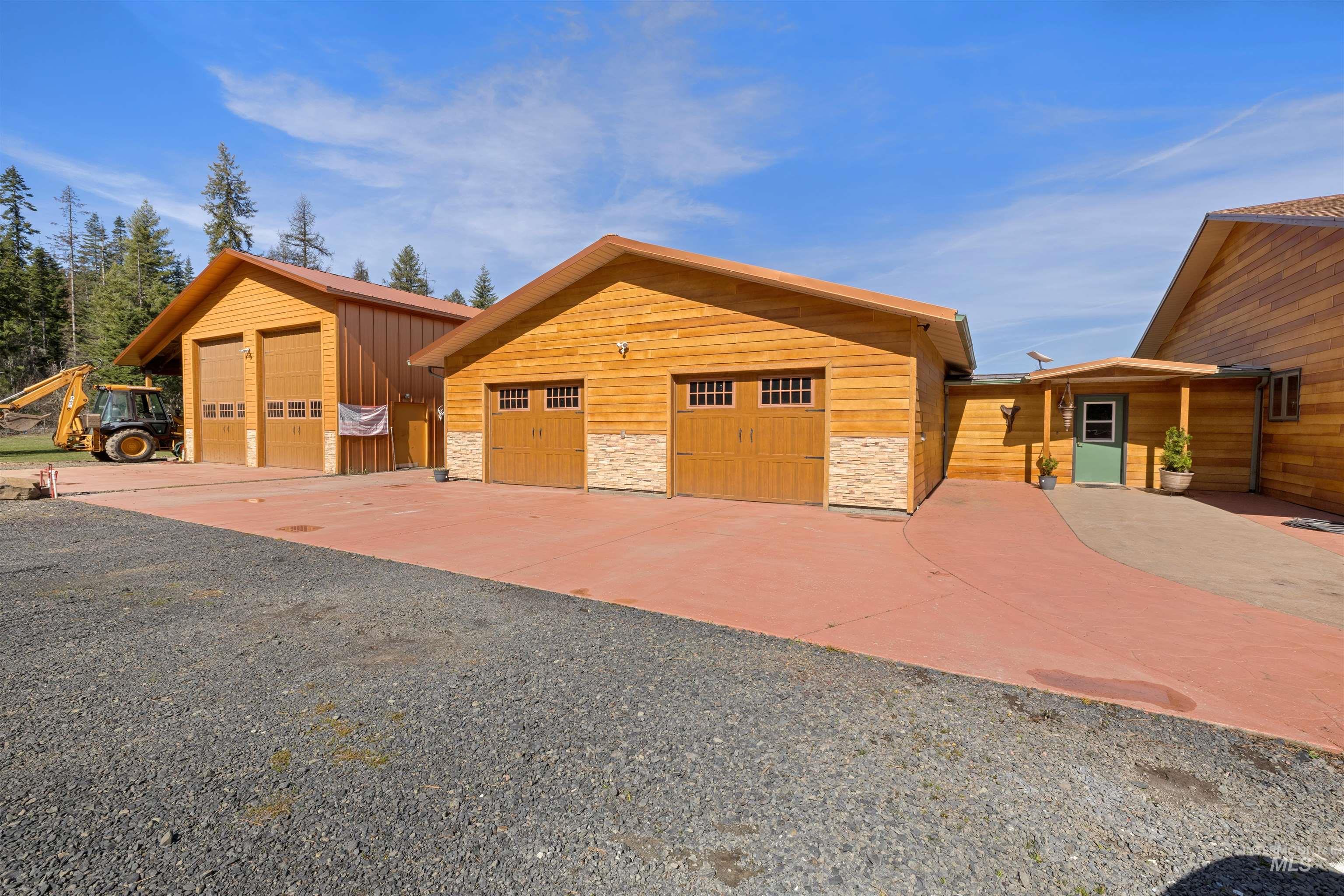 3688 Canyon Creek Road Property Photo 9