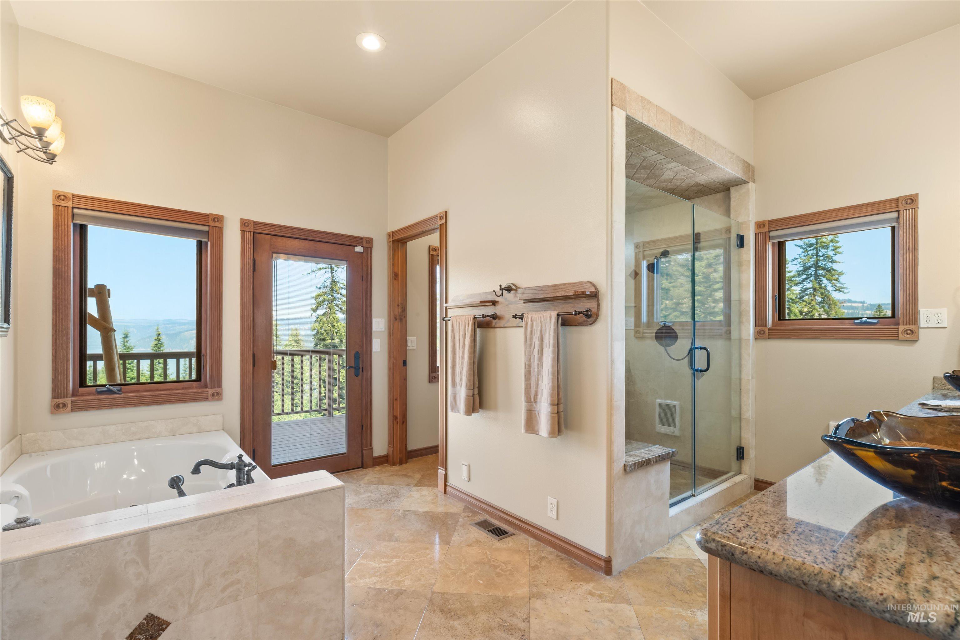 3688 Canyon Creek Road Property Photo 18