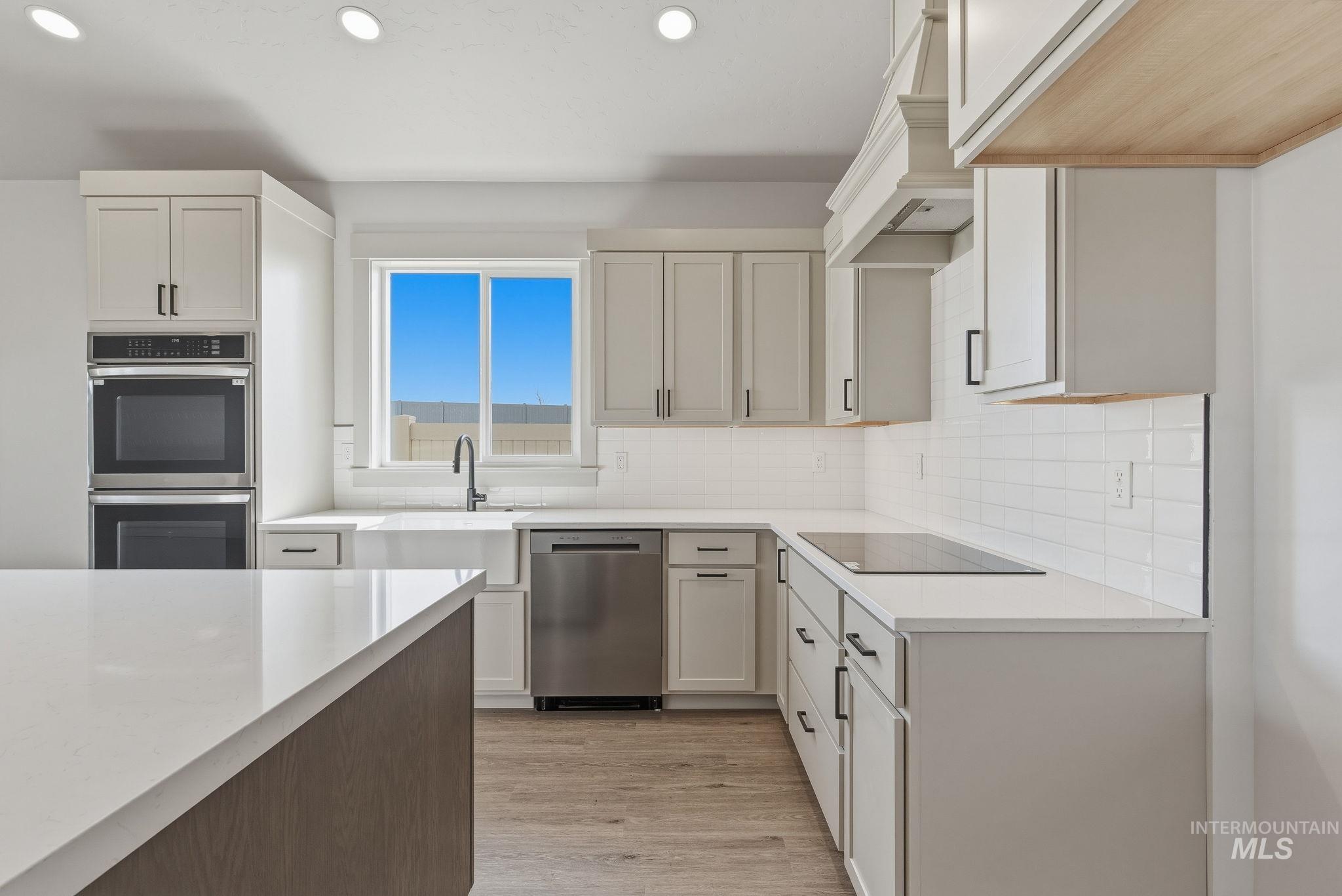 1125 Velvet Loop Property Photo 11