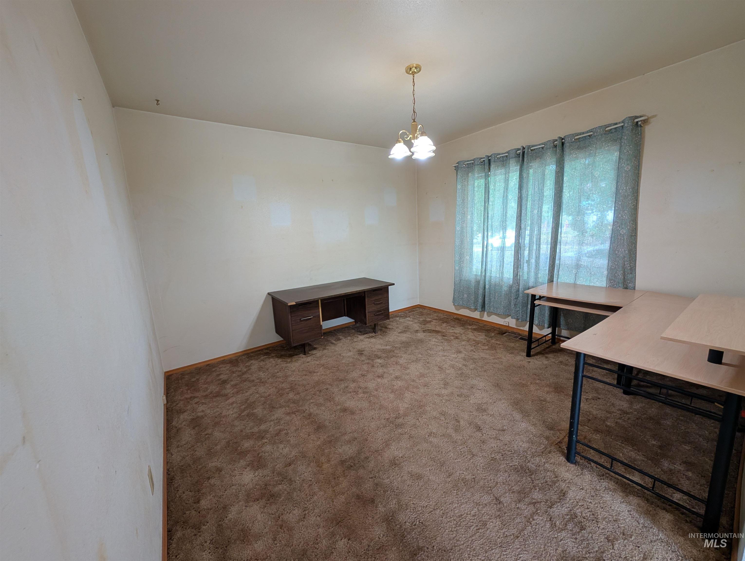815 Maple Street Property Photo 3
