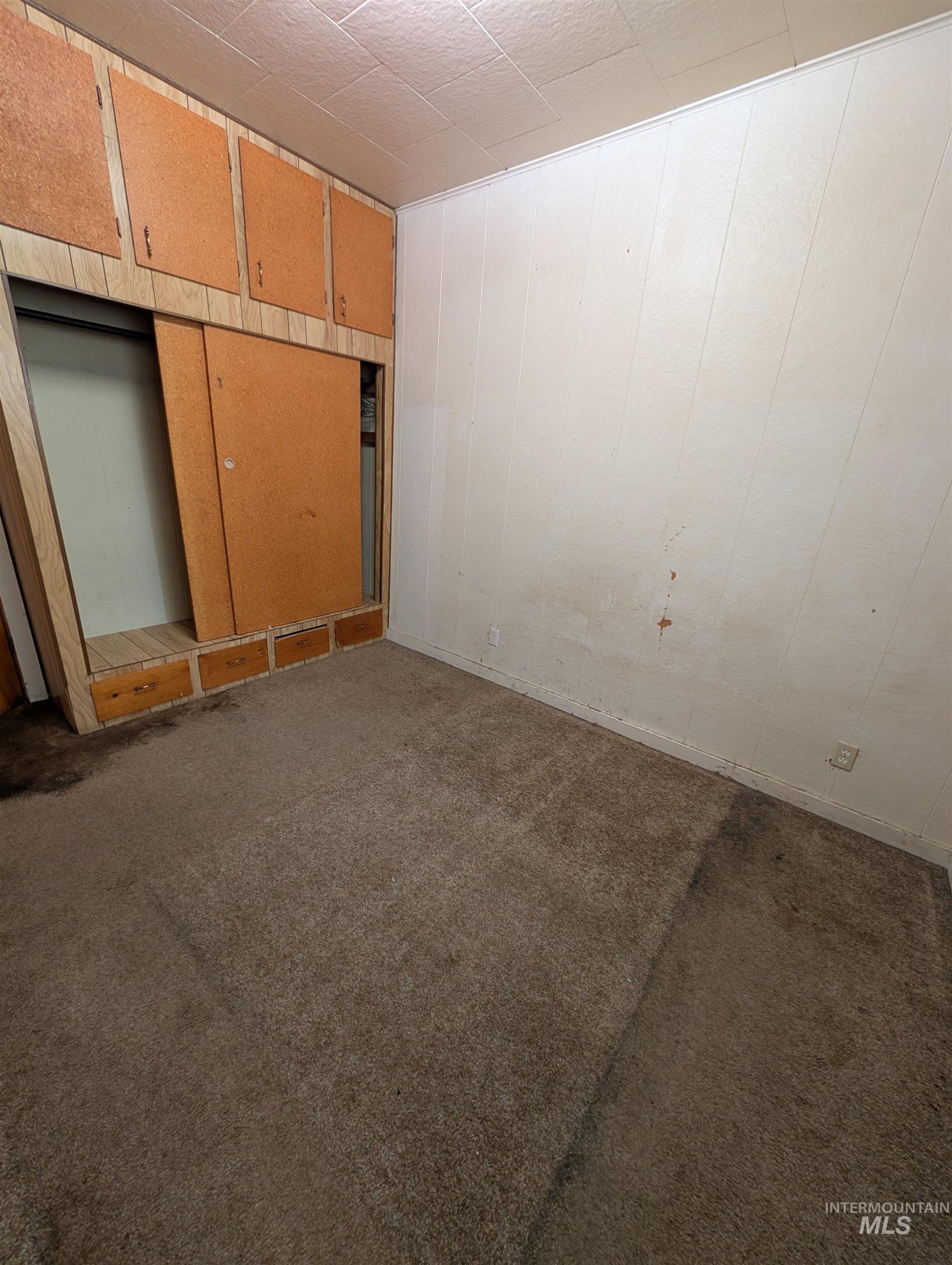 815 Maple Street Property Photo 8