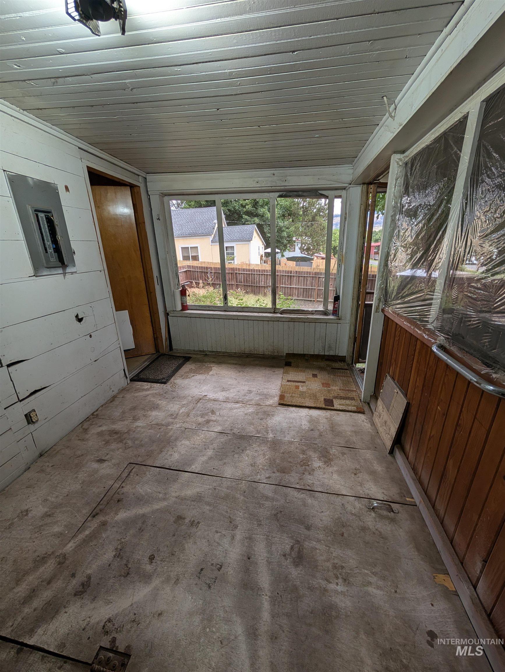 815 Maple Street Property Photo 10