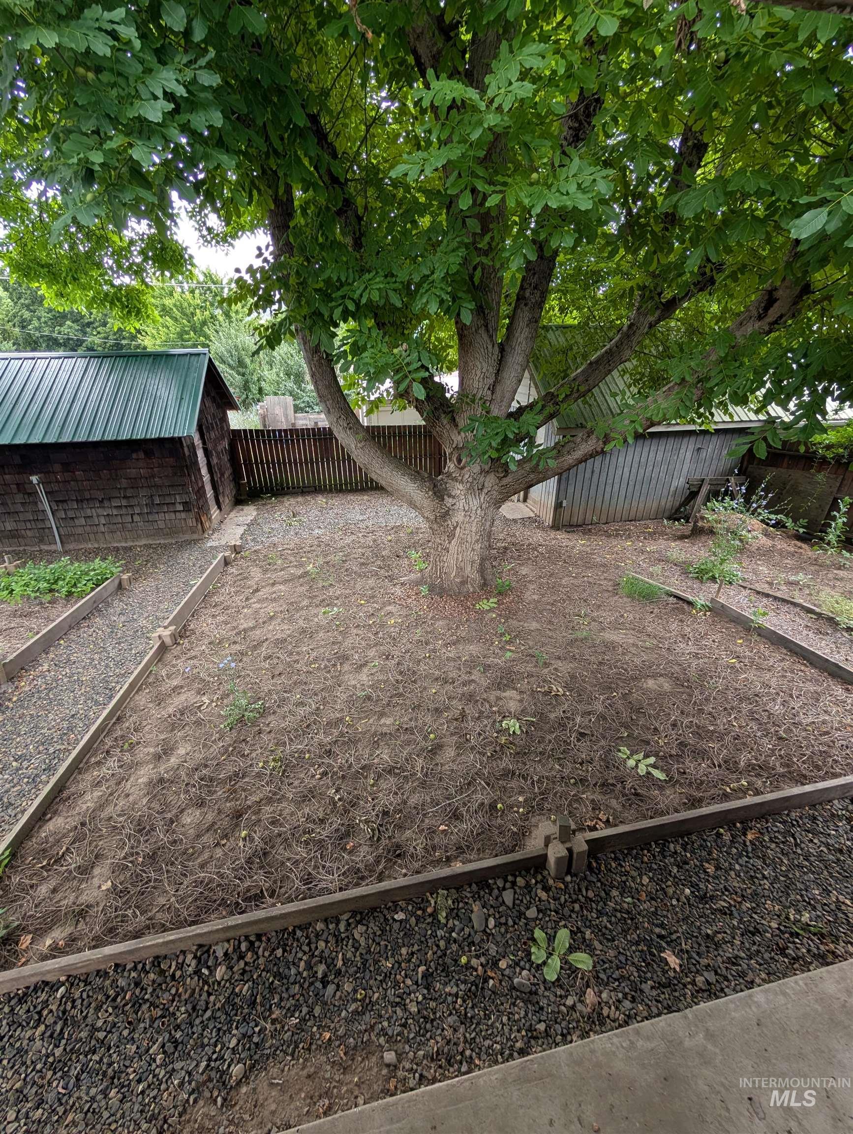 815 Maple Street Property Photo 15
