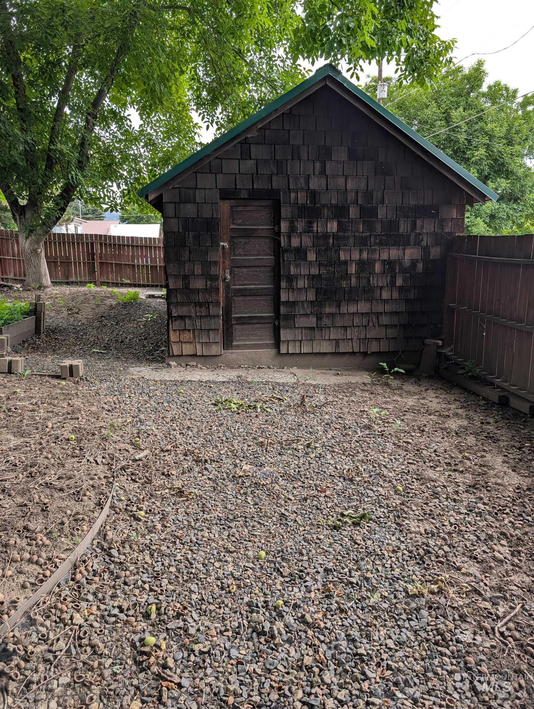 815 Maple Street Property Photo 21