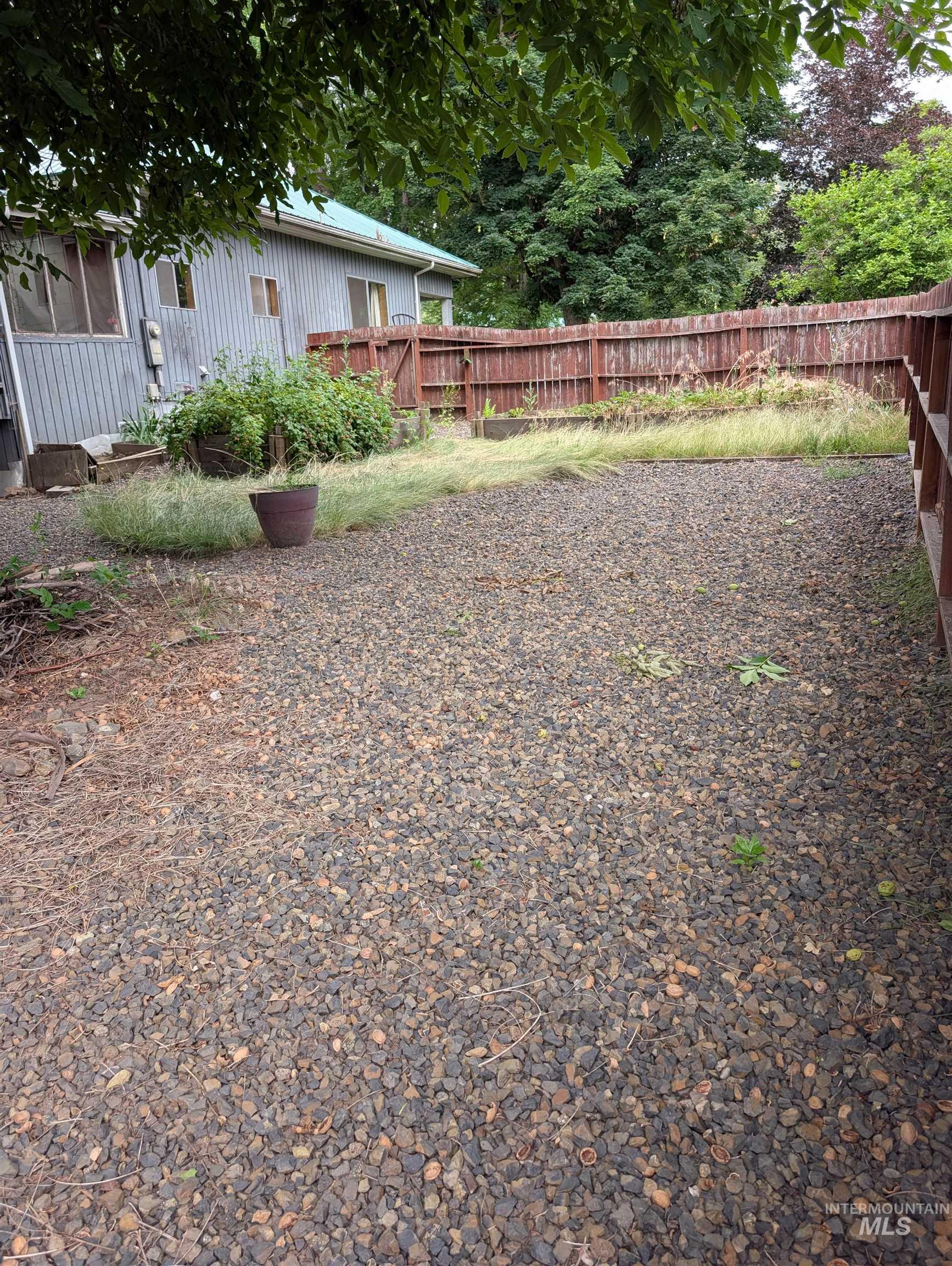 815 Maple Street Property Photo 22