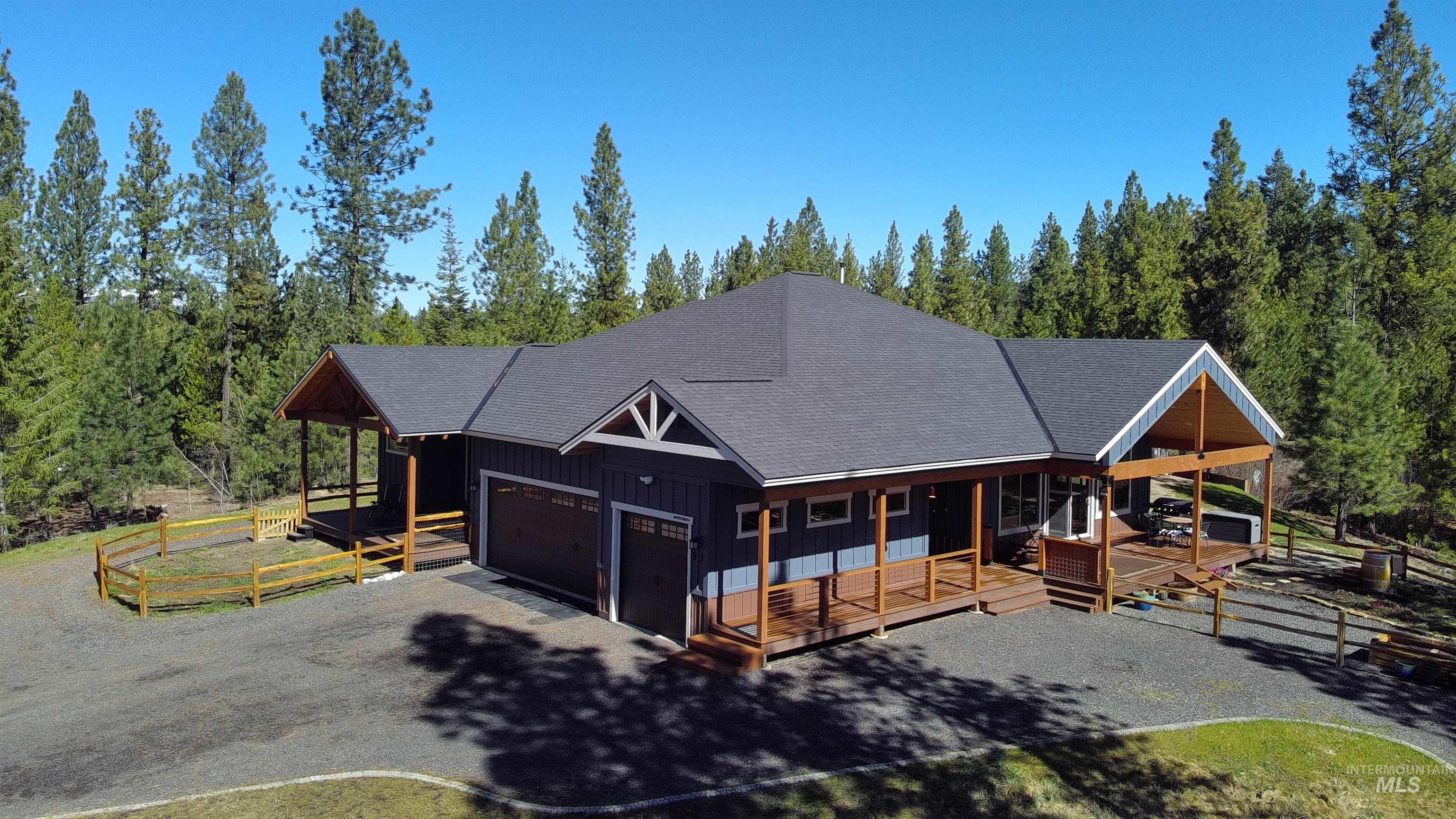 53 Sliver Cloud Drive Property Photo 1