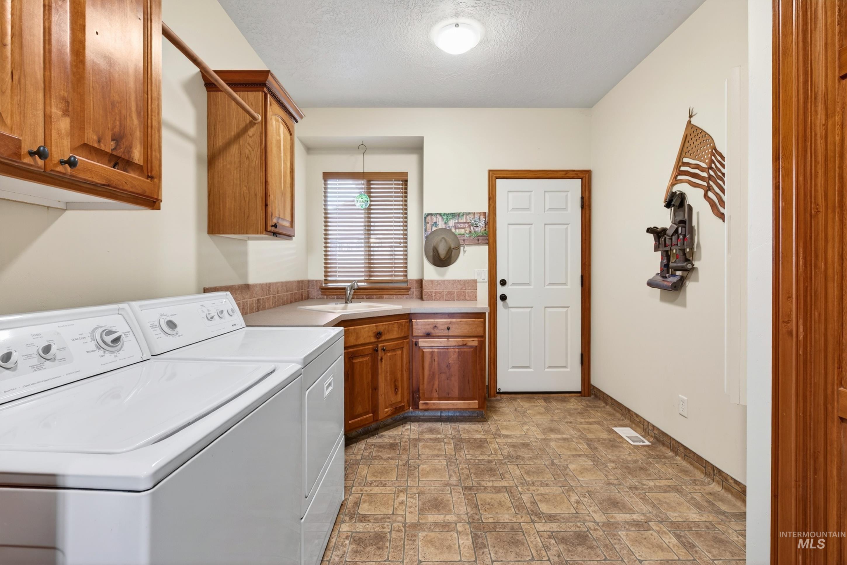 9810 Grand Teton Trail Property Photo 37
