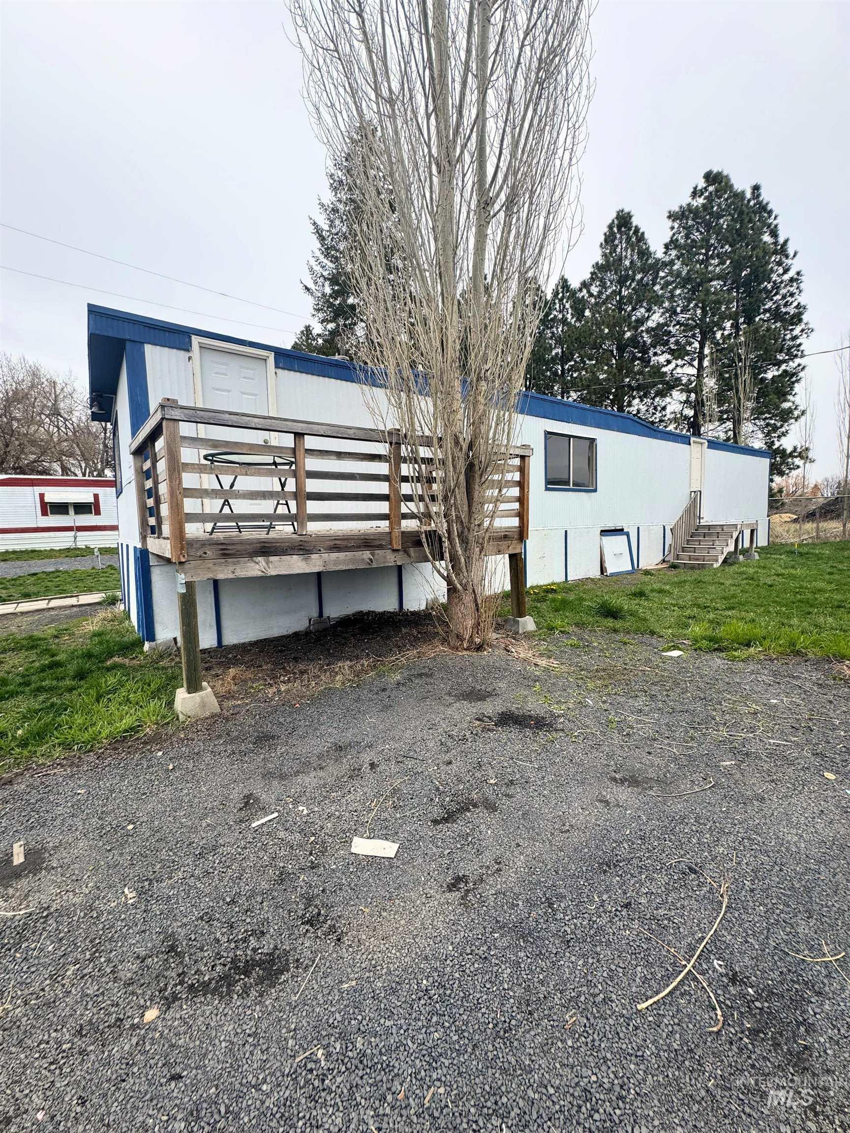 913 W Palouse River Dr Property Photo 15