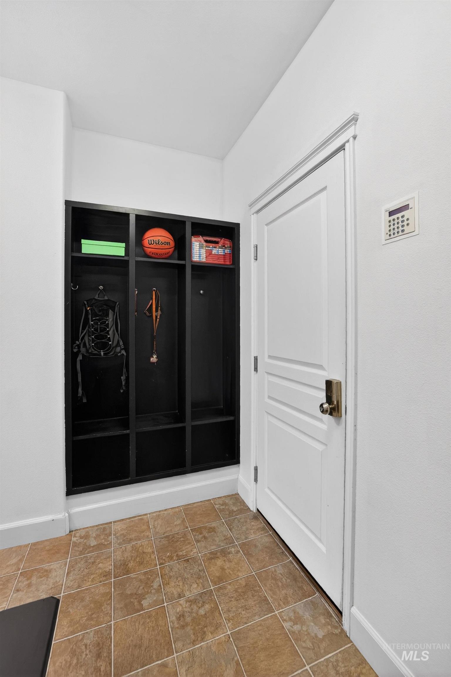 2598 E Greenbrook Dr Property Photo 15