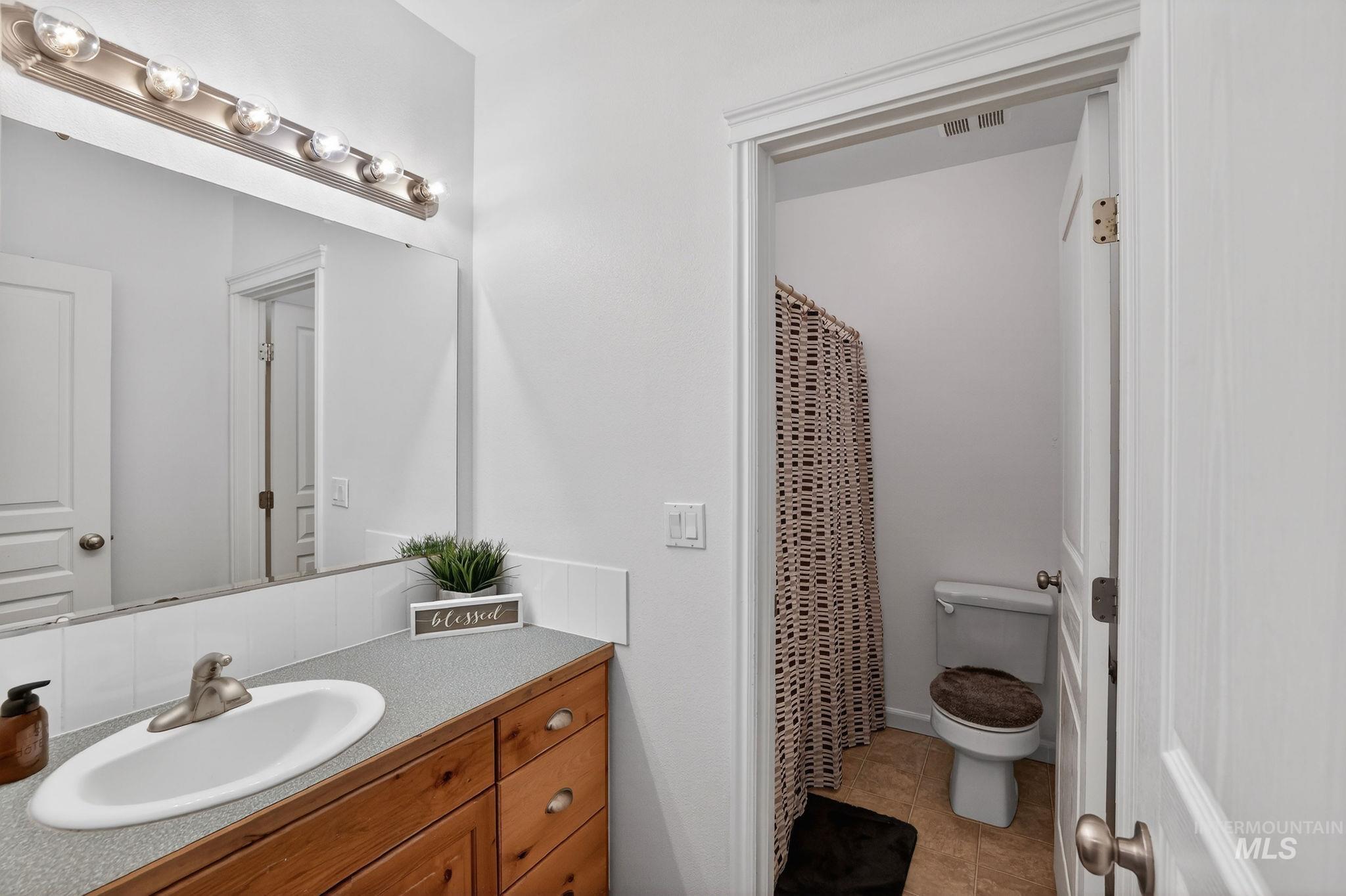 2598 E Greenbrook Dr Property Photo 24