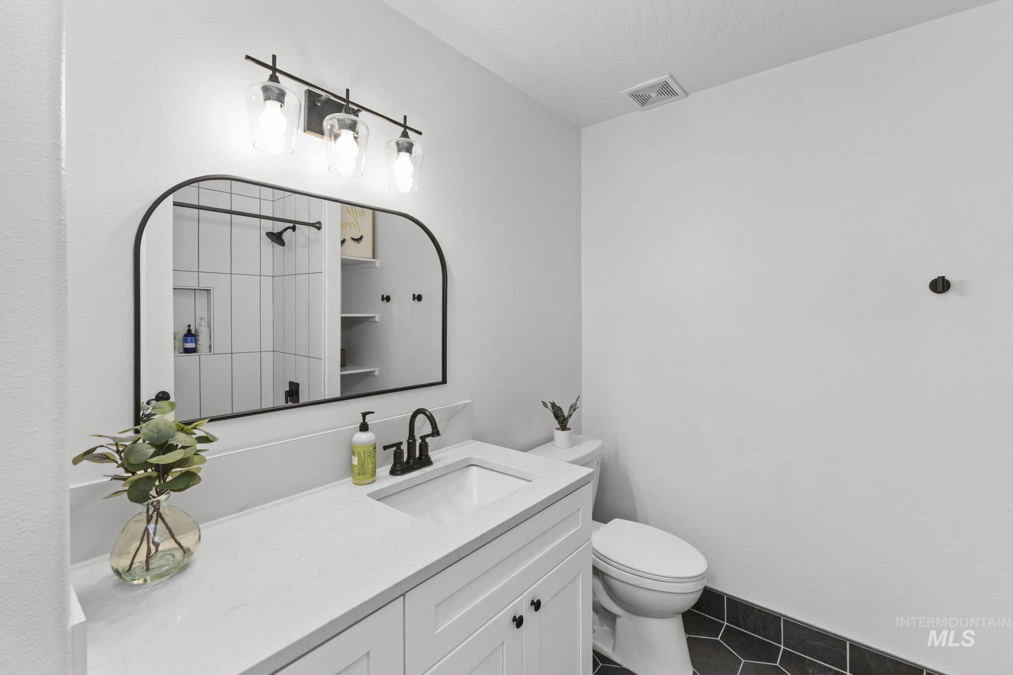 14820 Worden Way Property Photo 34