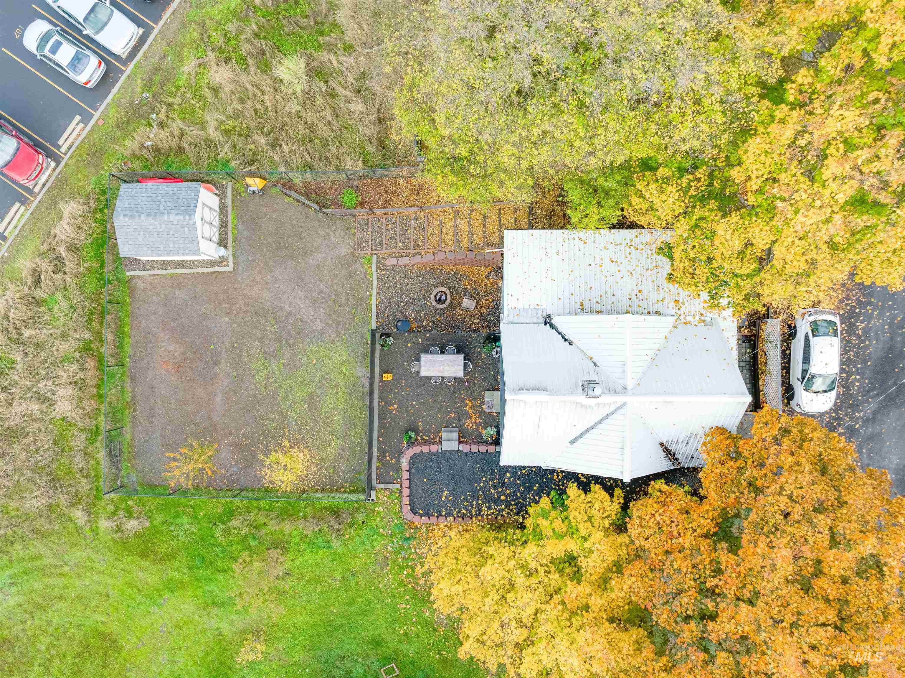 212 E Henley St. Property Photo 45