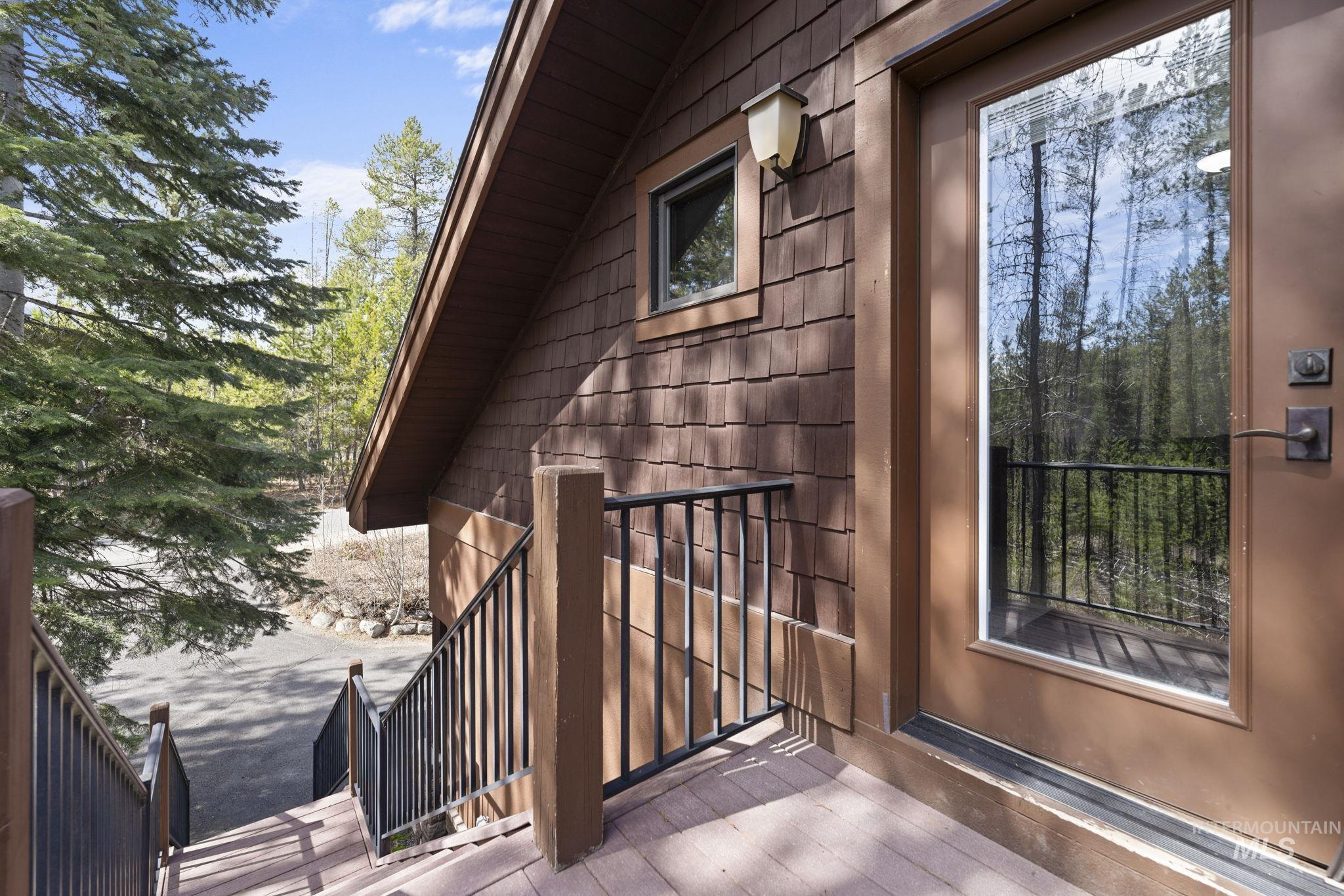 12924 Dawn Drive Property Photo 8
