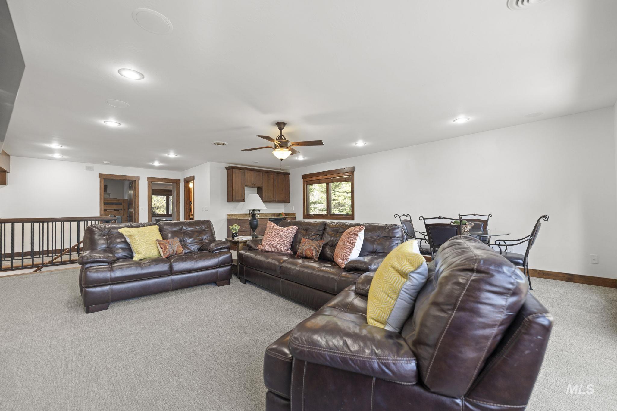 12924 Dawn Drive Property Photo 32