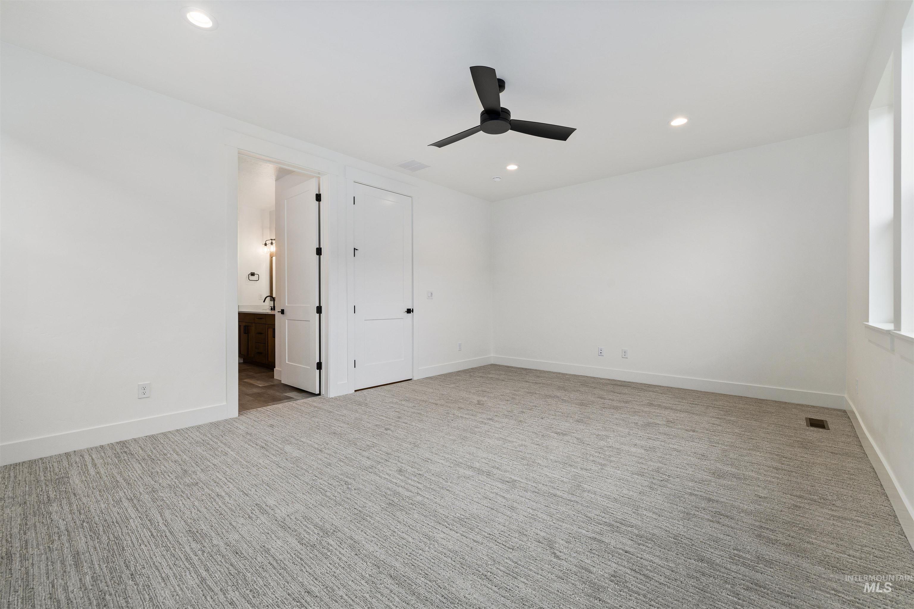 10520 W Shumard Drive Property Photo 27