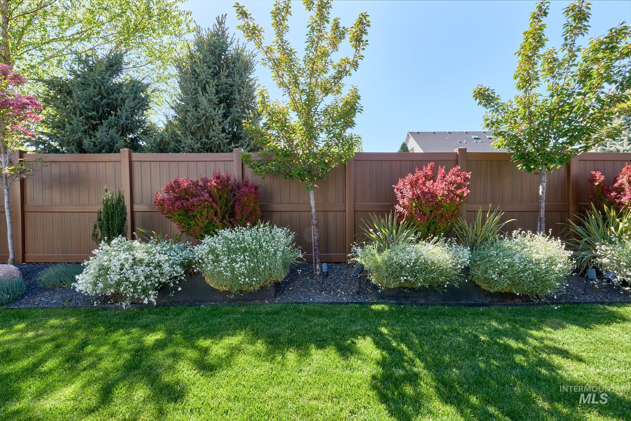 2061 N Synergy Ave Property Photo 40