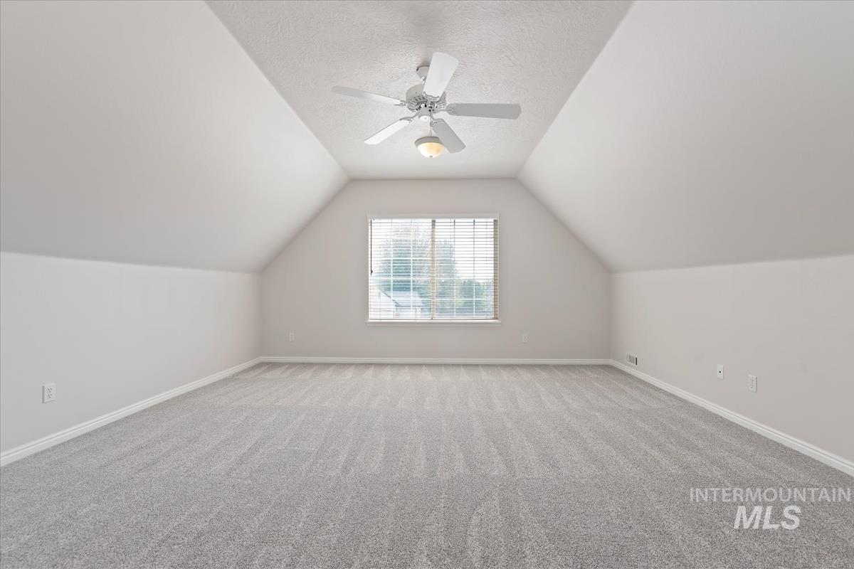 2616 E Salisbury Ct Property Photo 20
