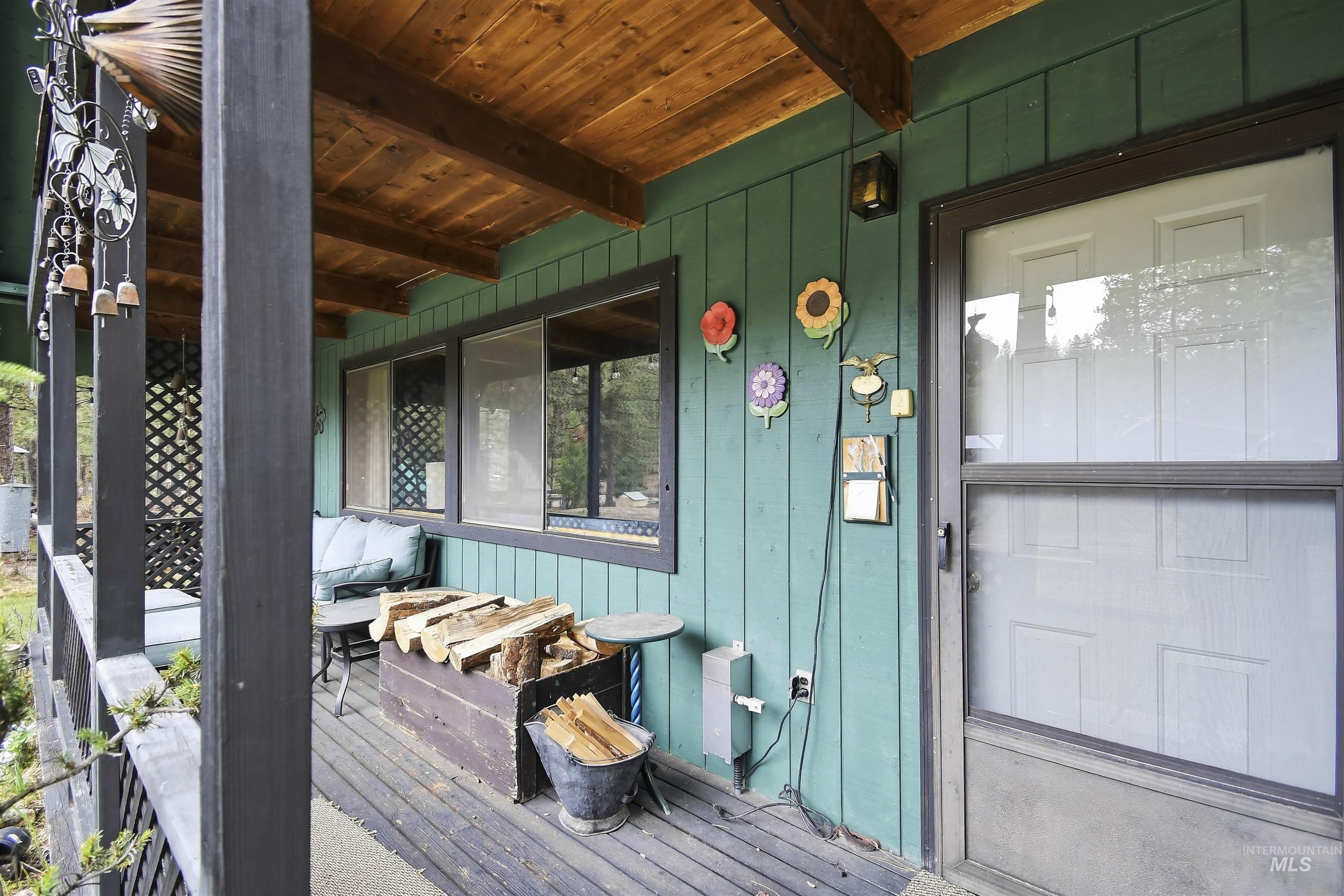 10 Bransons Dr Property Photo 8