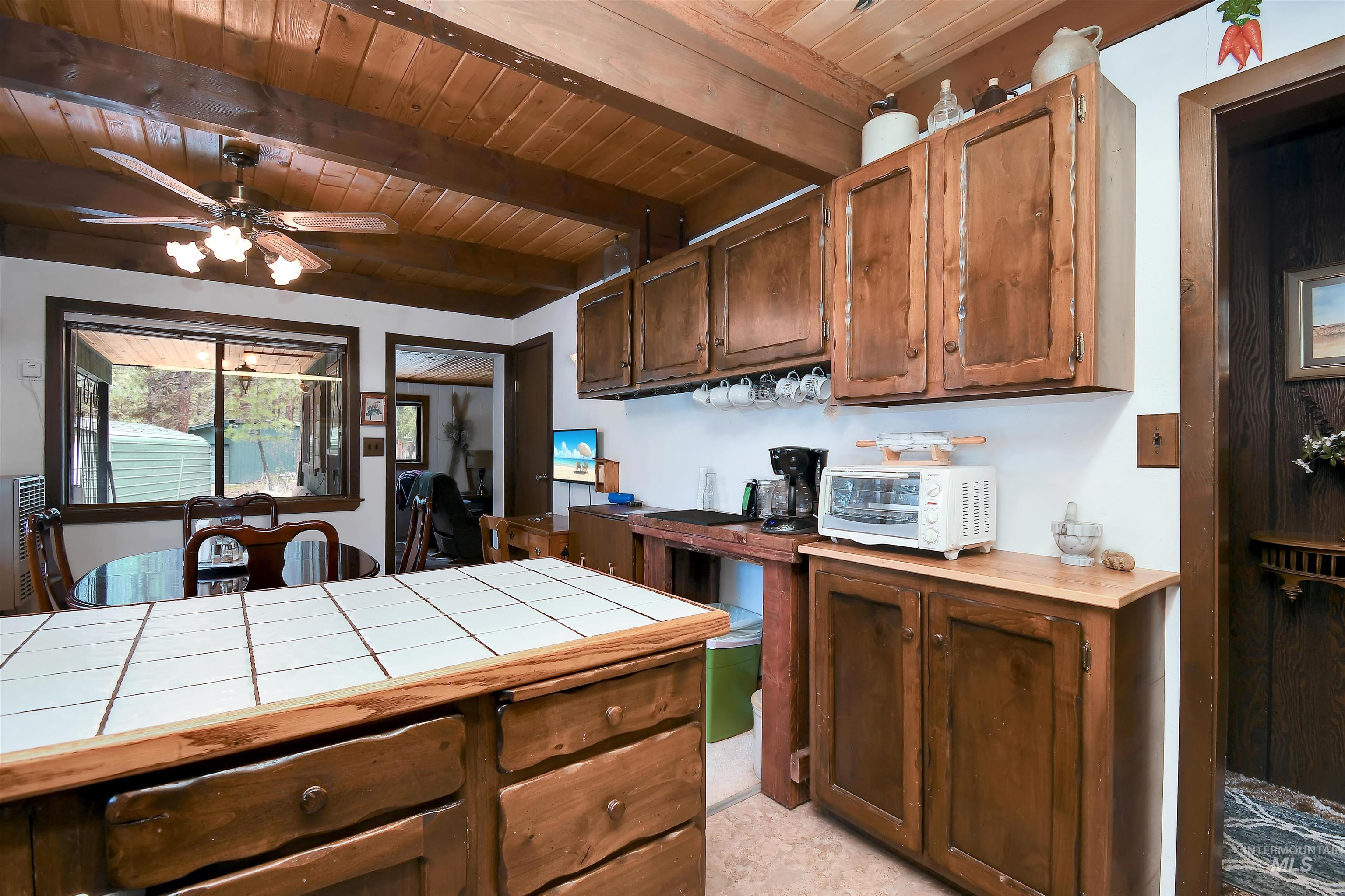 10 Bransons Dr Property Photo 19
