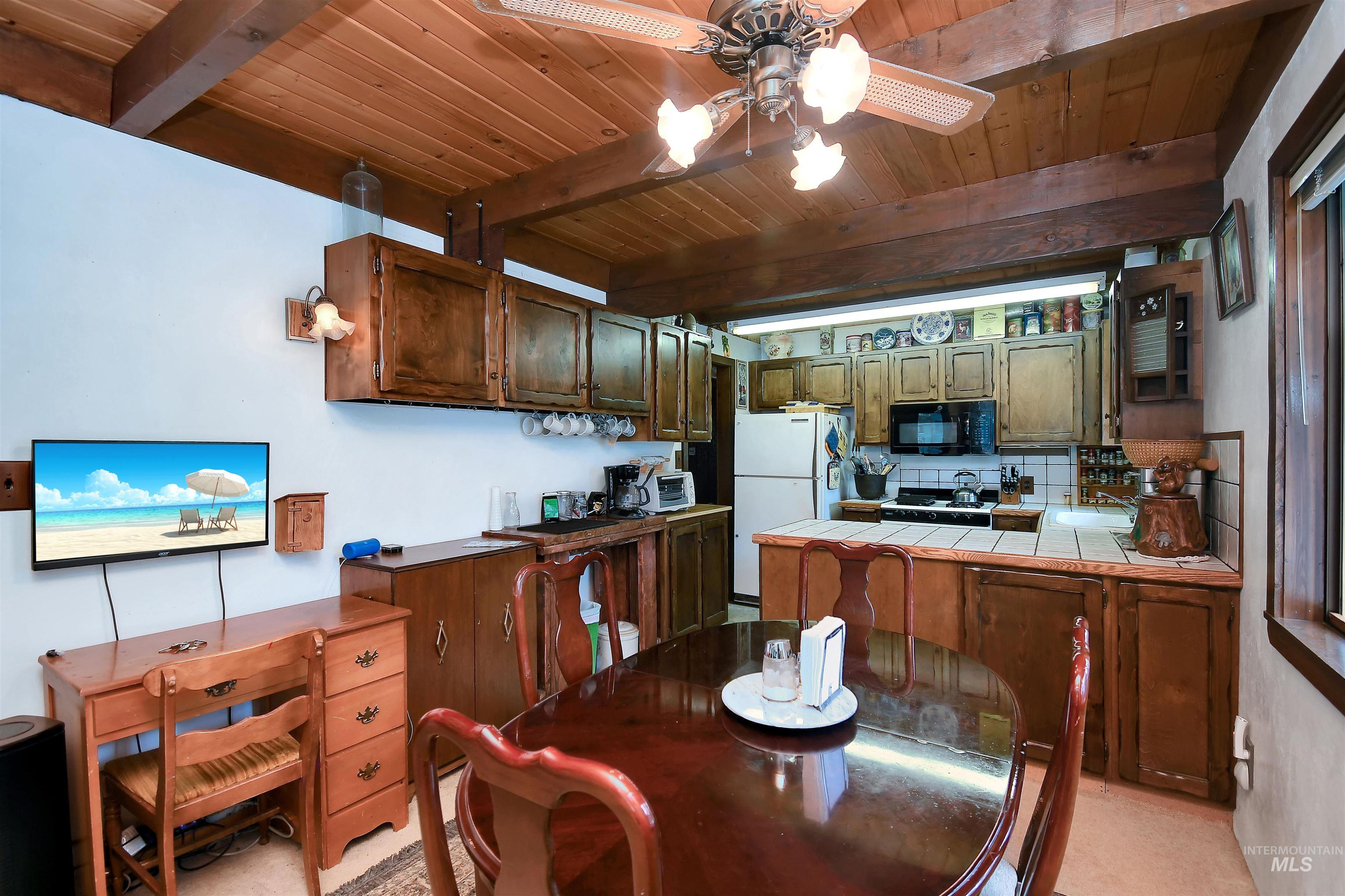 10 Bransons Dr Property Photo 21