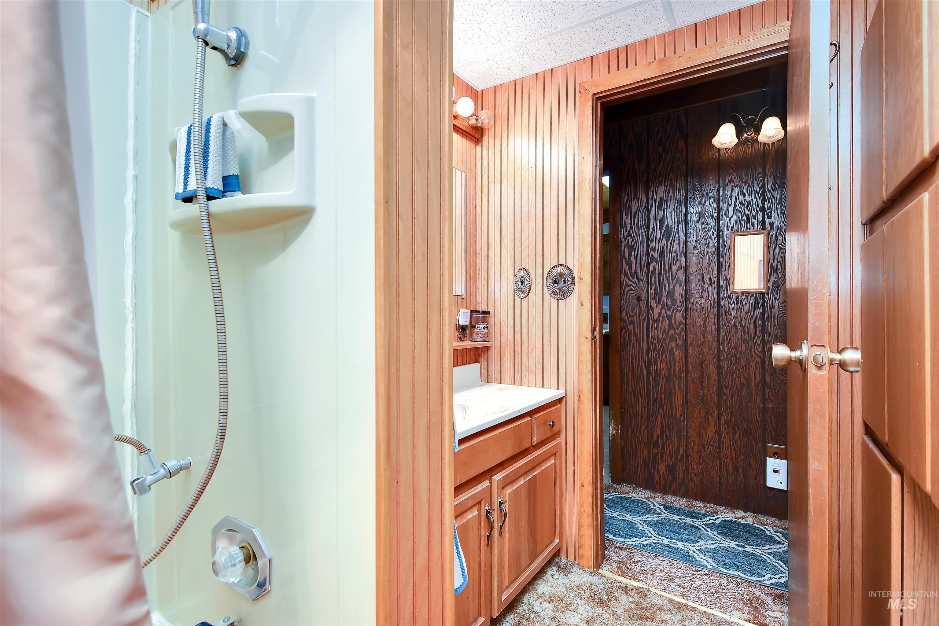 10 Bransons Dr Property Photo 24