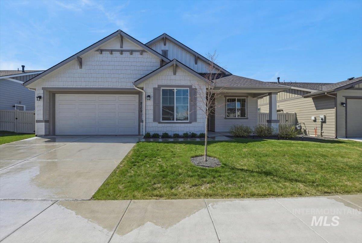 2109 N Gelding Ct Property Photo 1