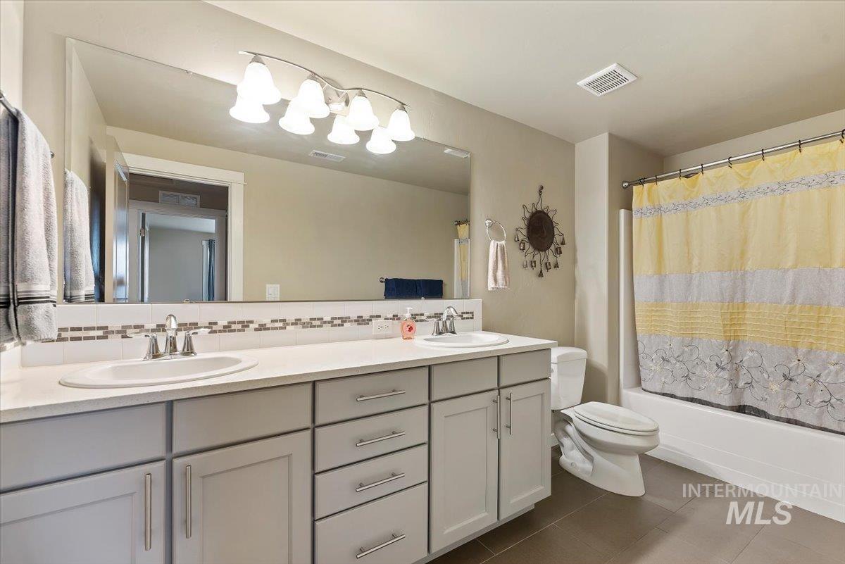 1011 W Riodosa Property Photo 22