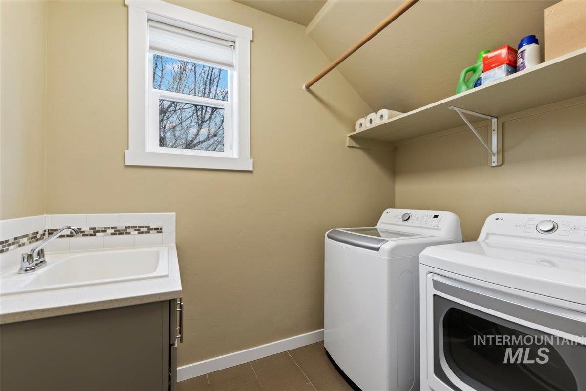 1011 W Riodosa Property Photo 34