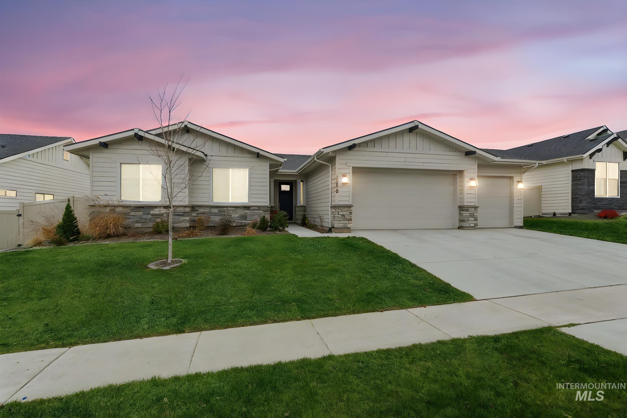 12602 S Teano Ave. Property Photo 3