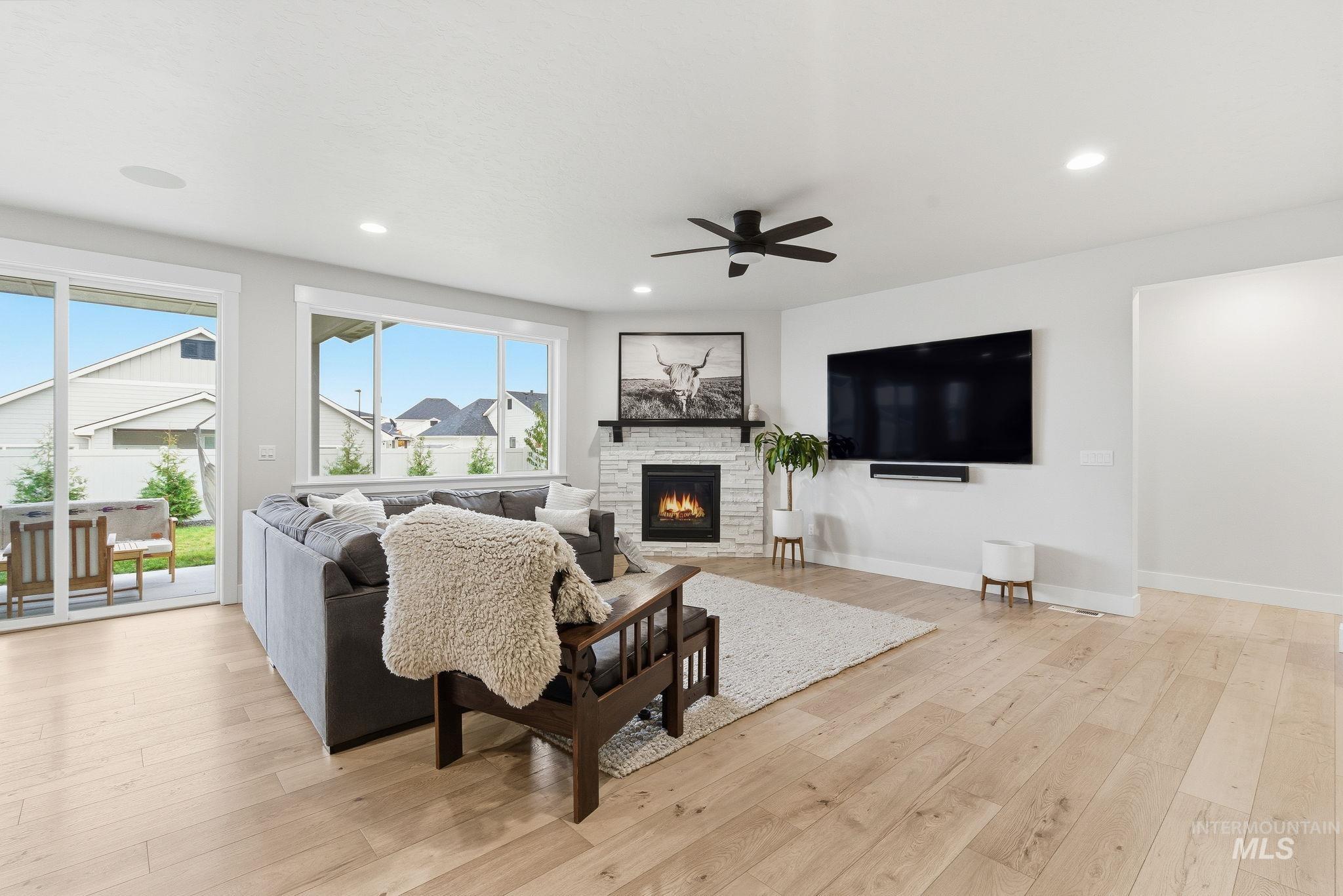 12602 S Teano Ave. Property Photo 9