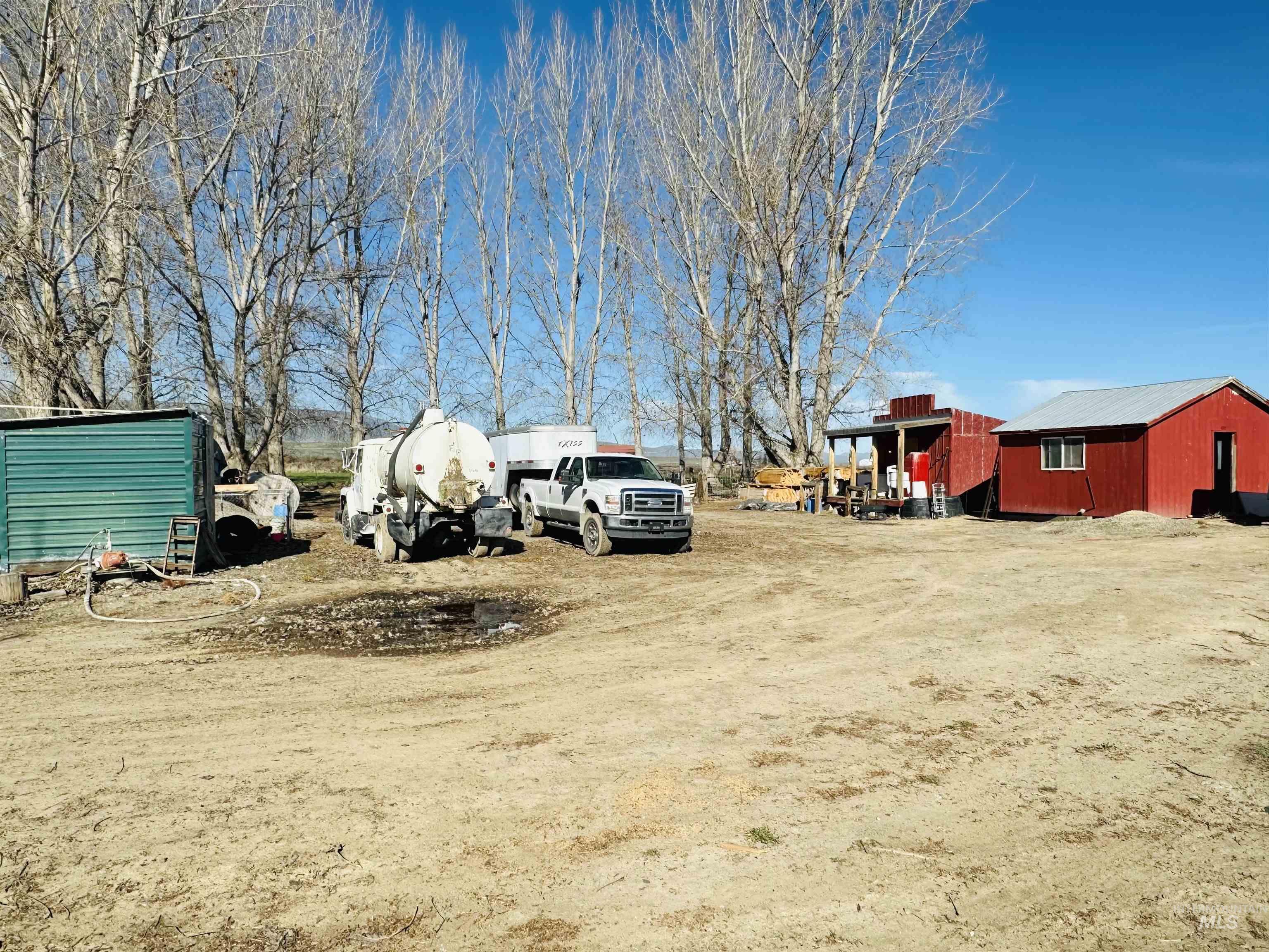 5051 S Rd J Property Photo 27