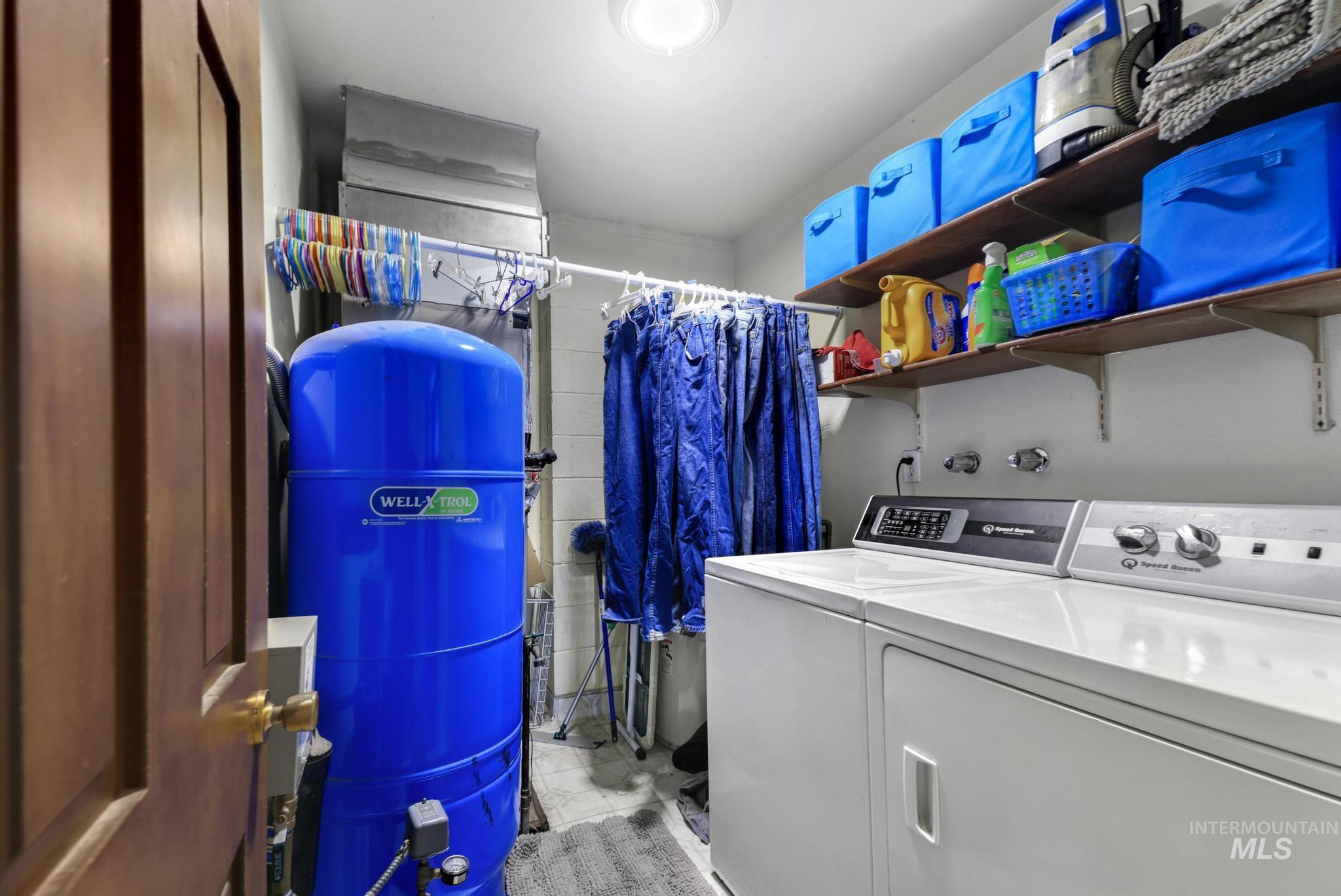 1084 E 300 N Property Photo 29
