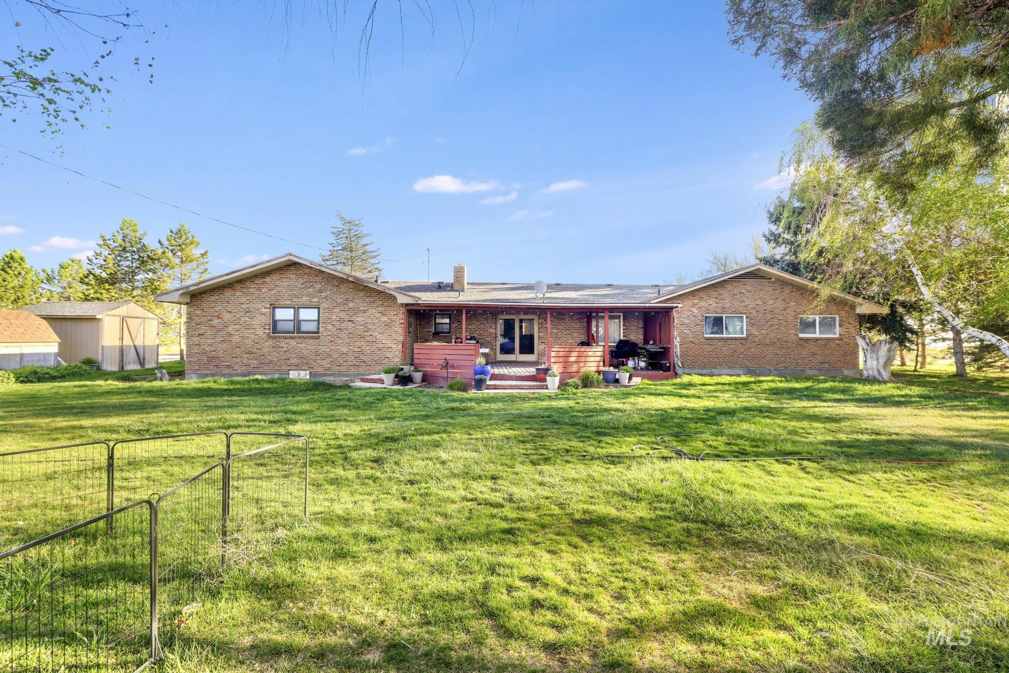 1084 E 300 N Property Photo 31