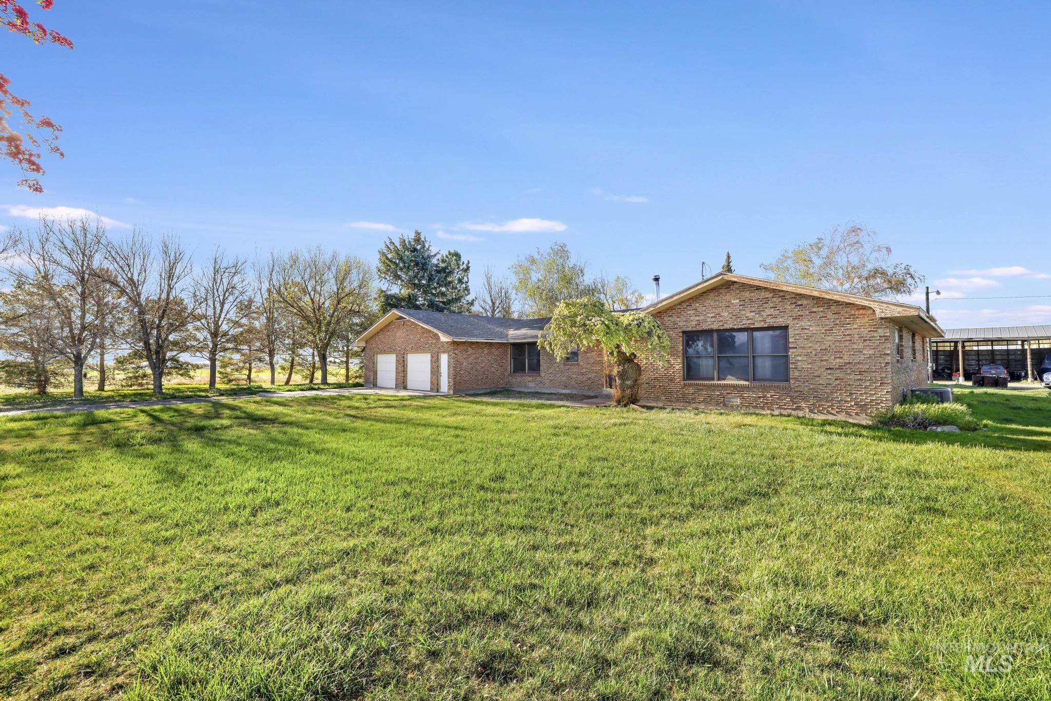 1084 E 300 N Property Photo 33