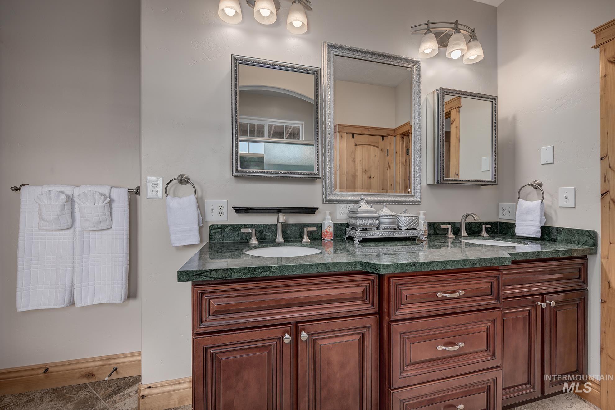 1573 Loafer Lane Property Photo 20