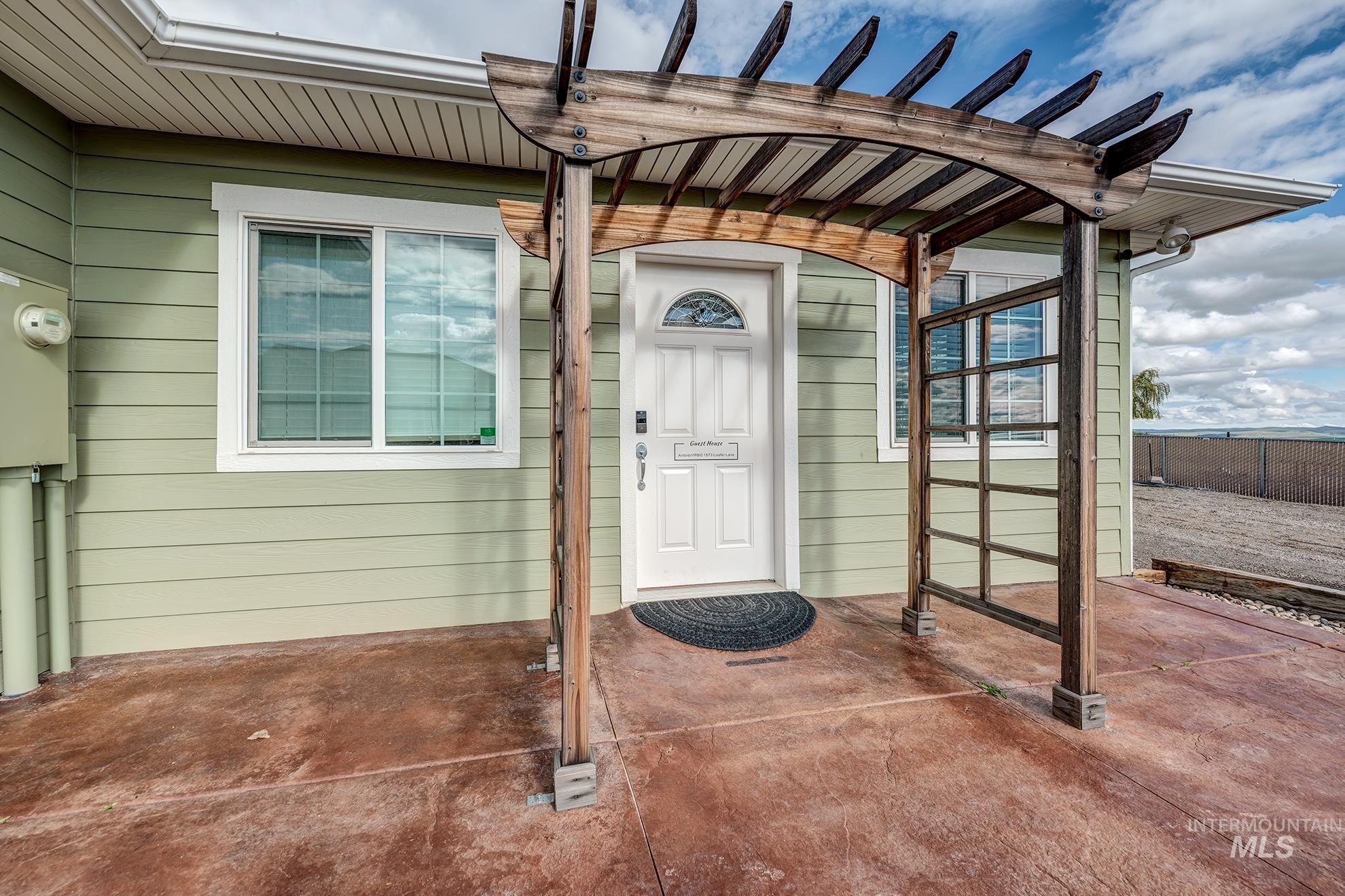 1573 Loafer Lane Property Photo 28