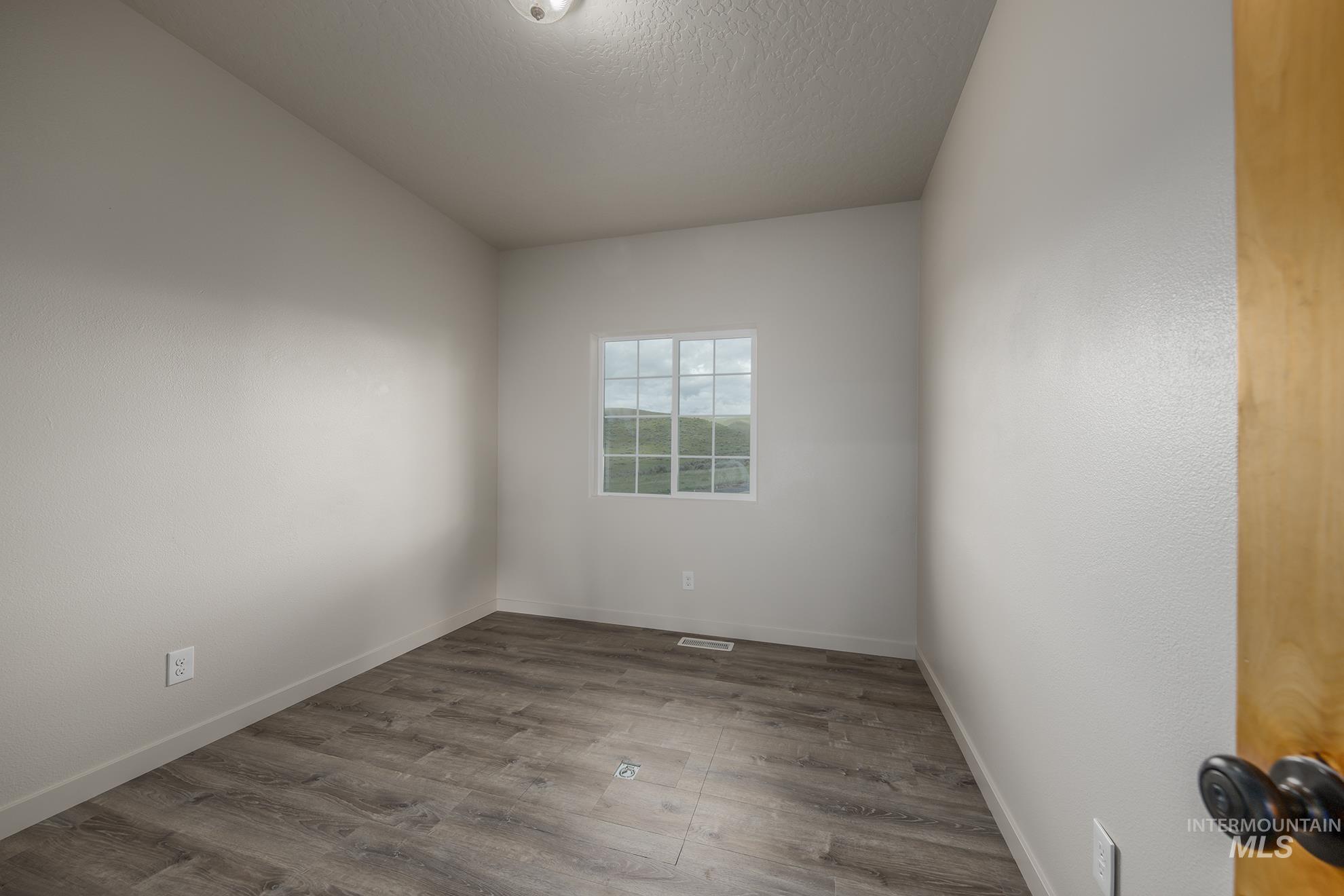 1573 Loafer Lane Property Photo 35