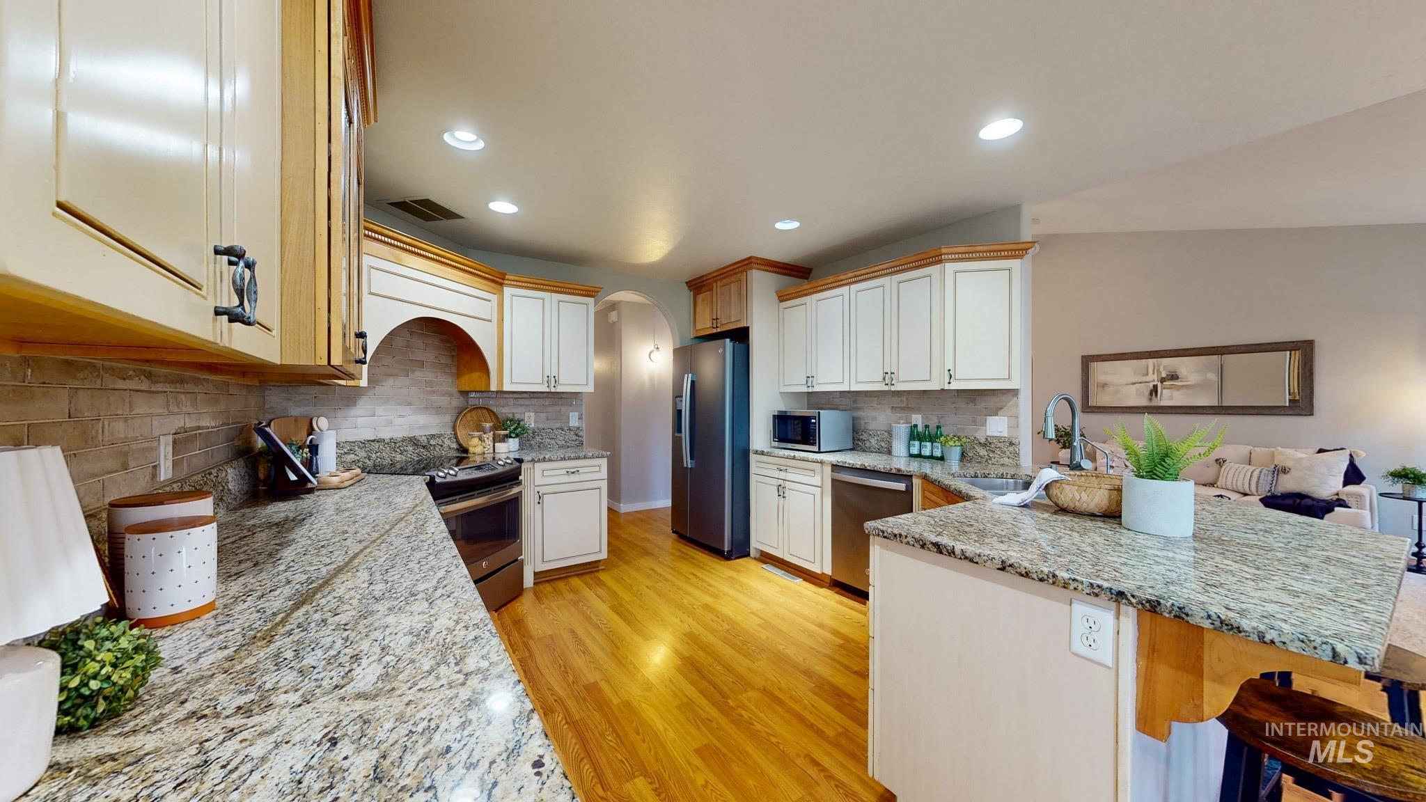 2520 E 3707 N Property Photo 11