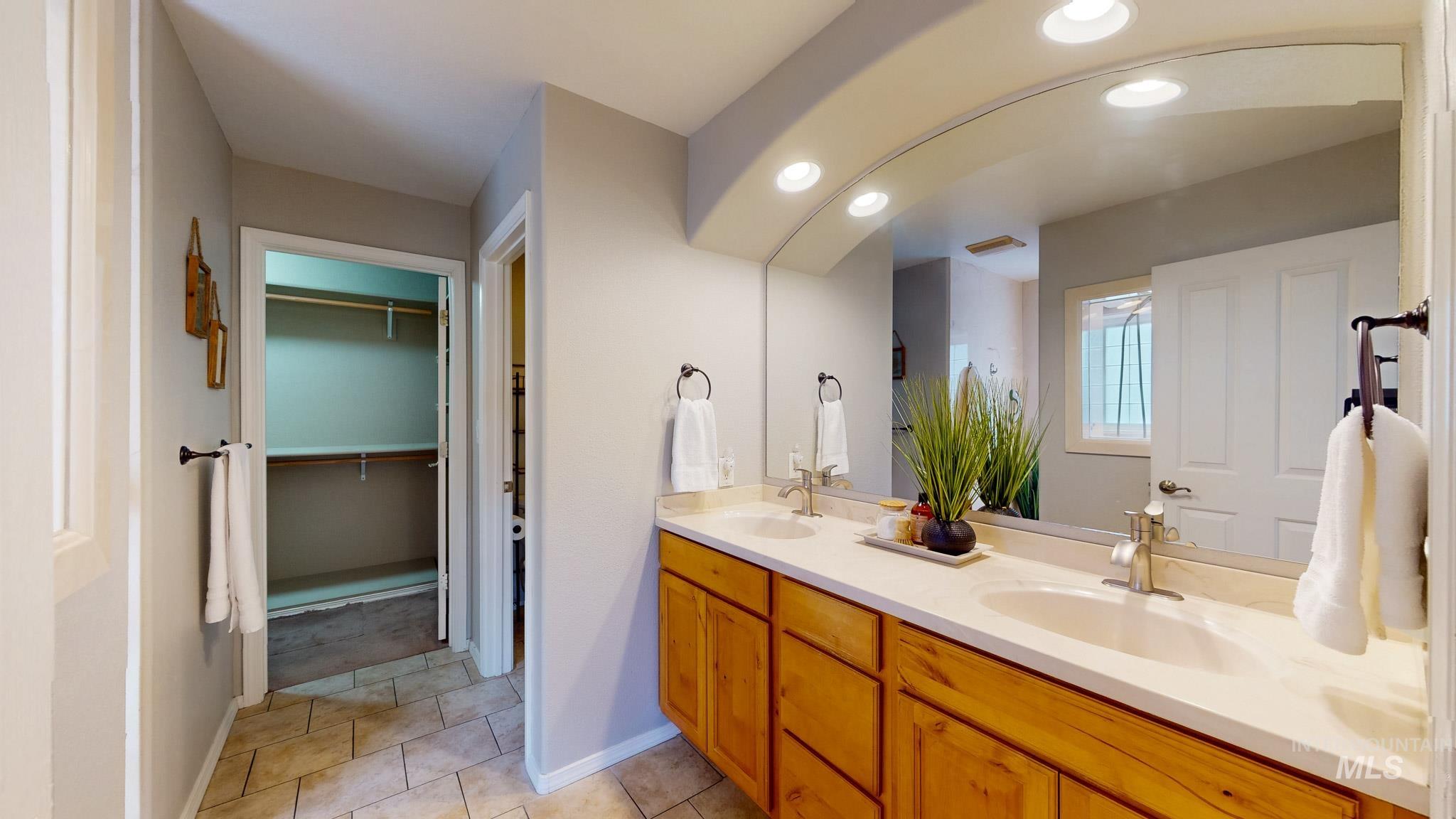 2520 E 3707 N Property Photo 19