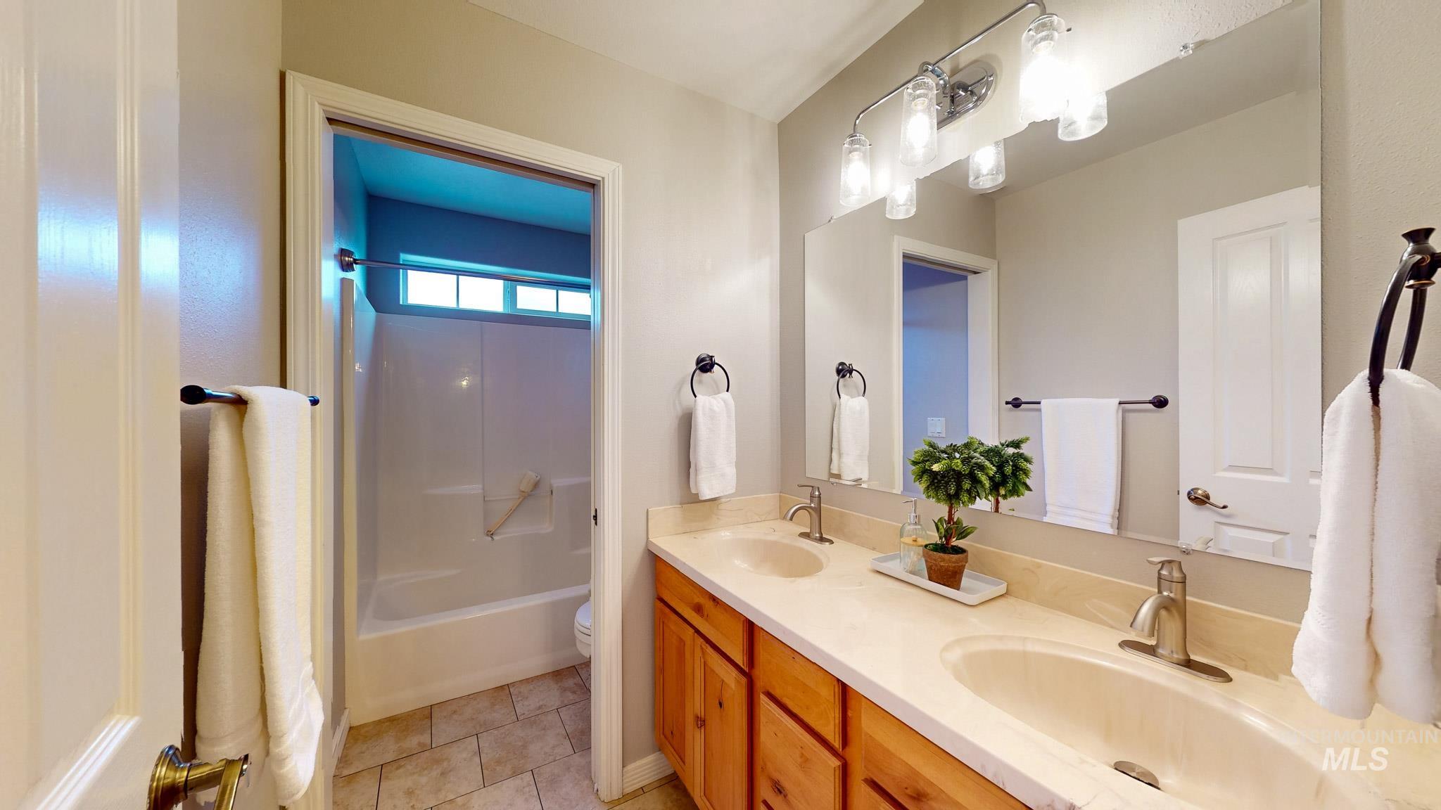 2520 E 3707 N Property Photo 27
