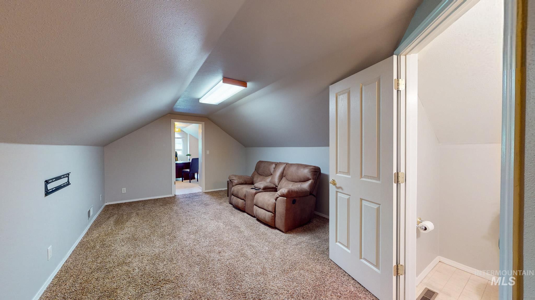 2520 E 3707 N Property Photo 33